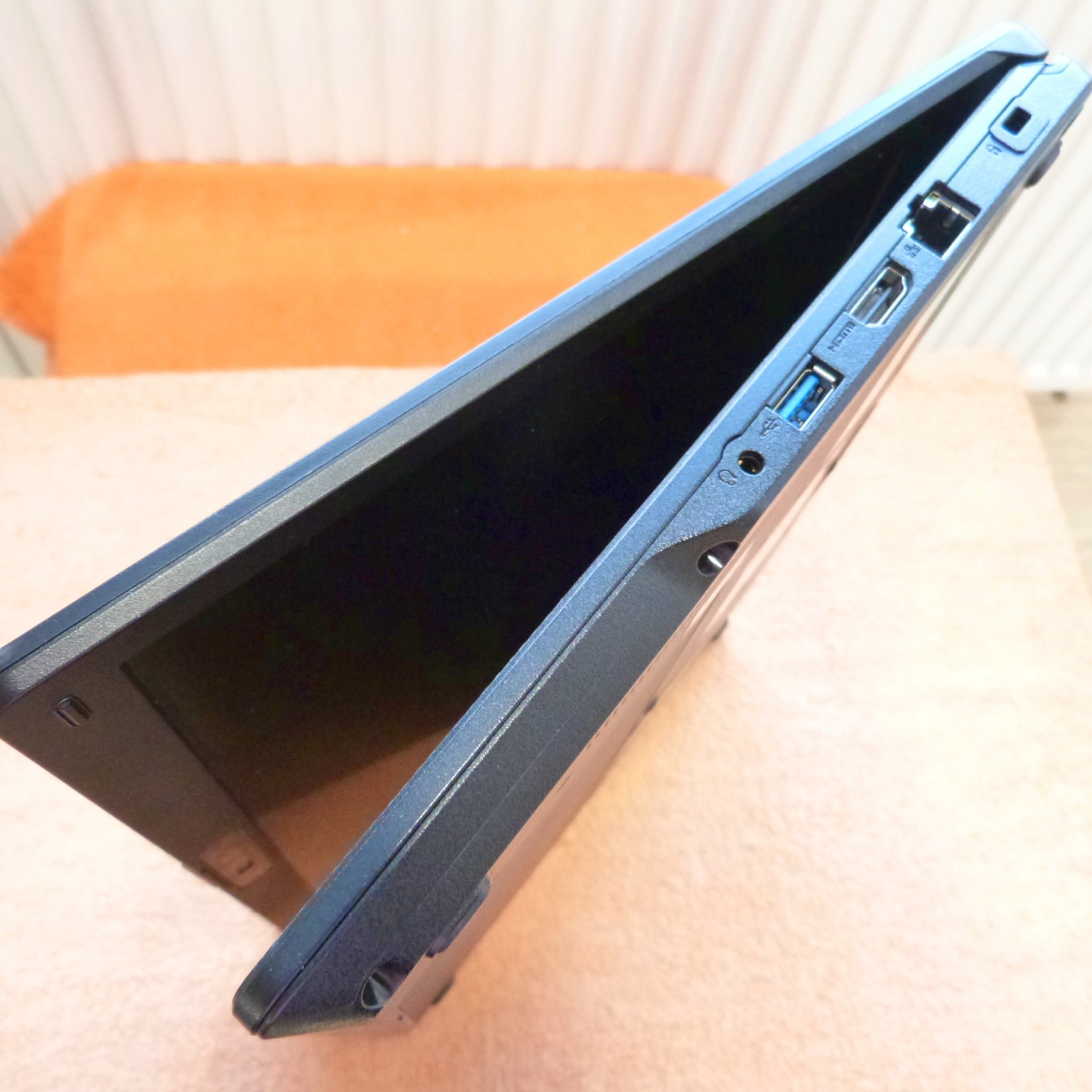 Fujitsu E5410 14″ FULLHD l 16GB RAM NEW l SSD Windows 11 HDMI USBC i5 Gen10