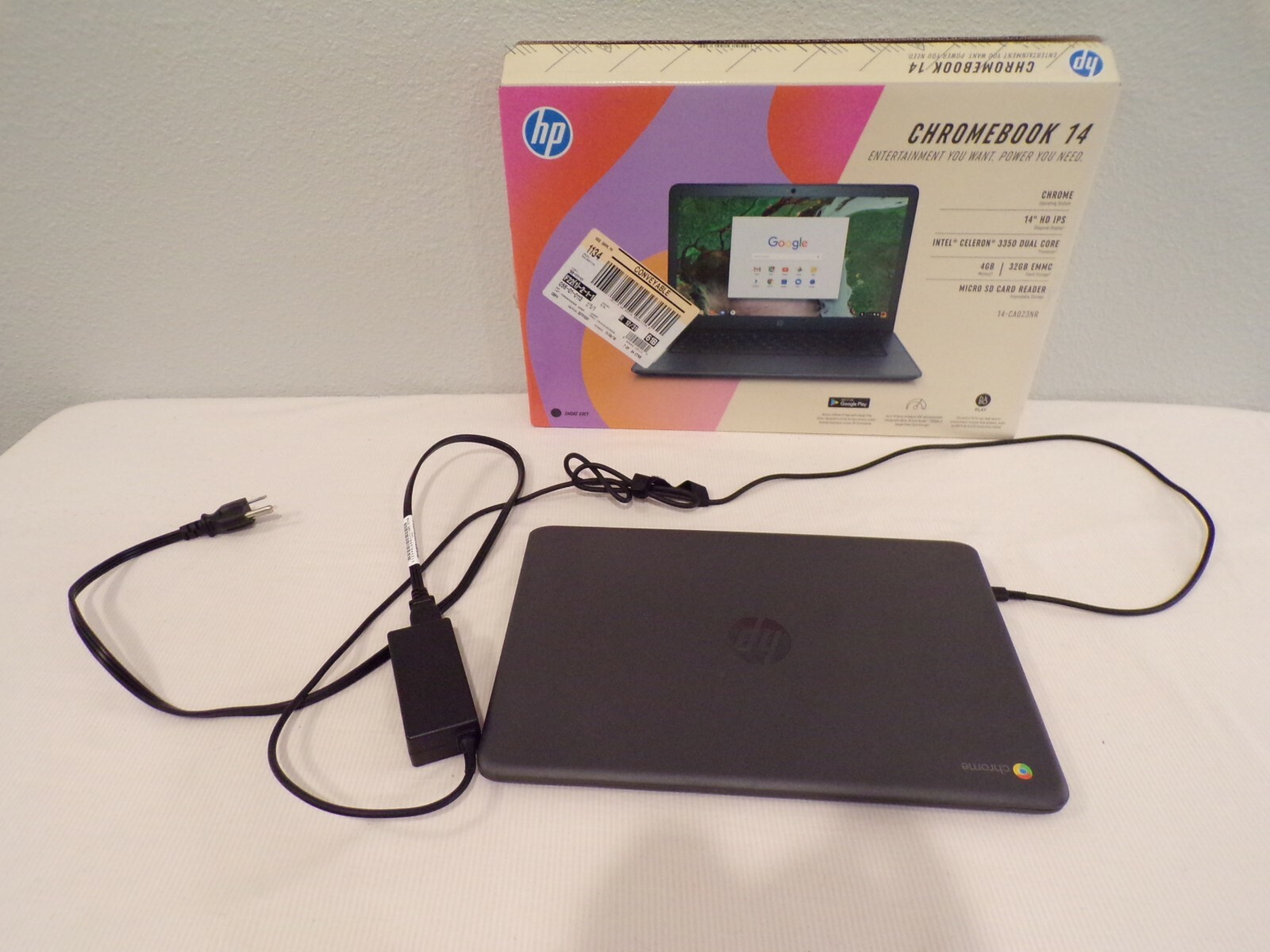 HP 14-ca023nr 14 inch 32GB, Intel Celeron 3350 Dual, 1.10GHz, 4GB Chromebook