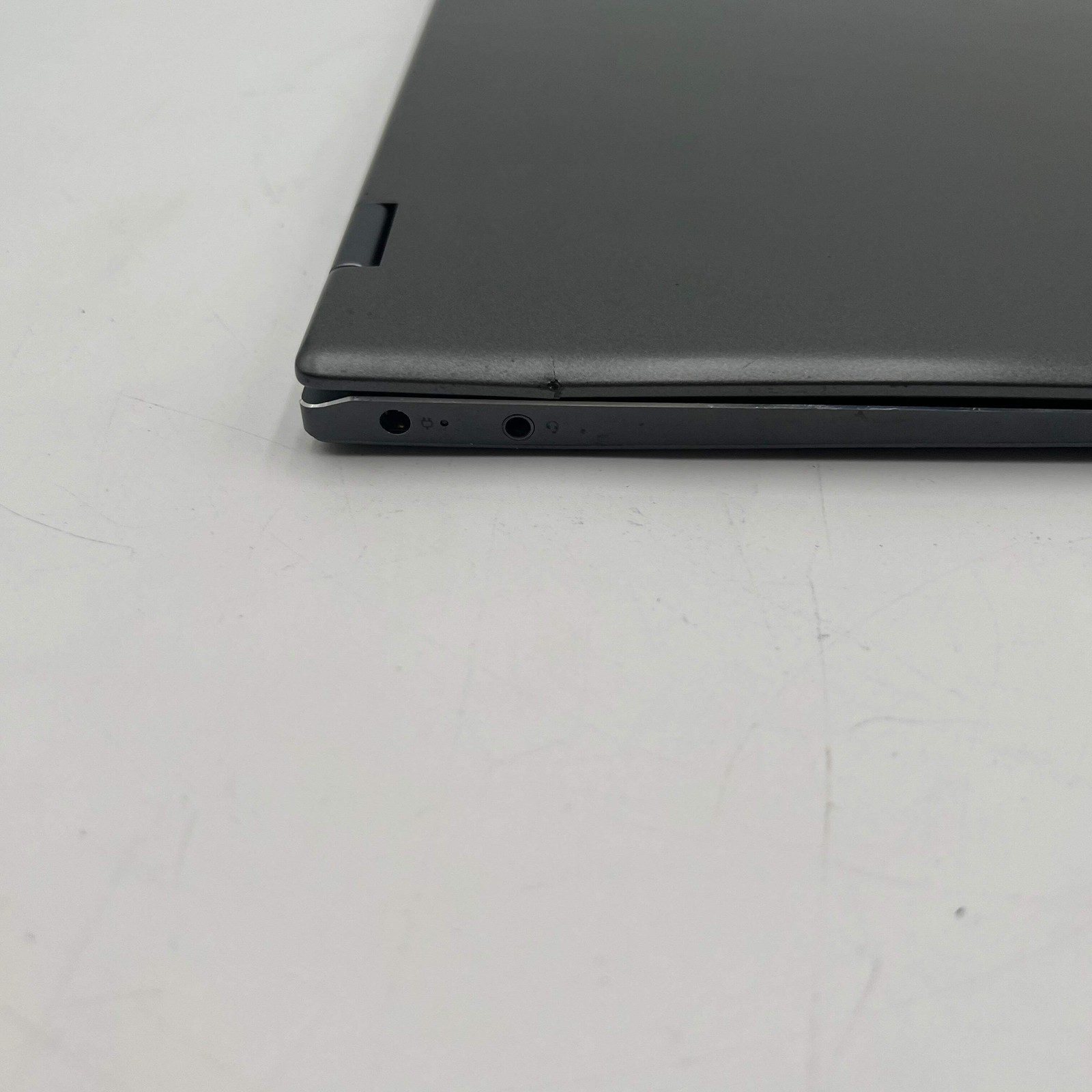 Lenovo Yoga 720 12-inch Core i5 7th Gen 8GB 256GB Gray Parts/Repair Laptop