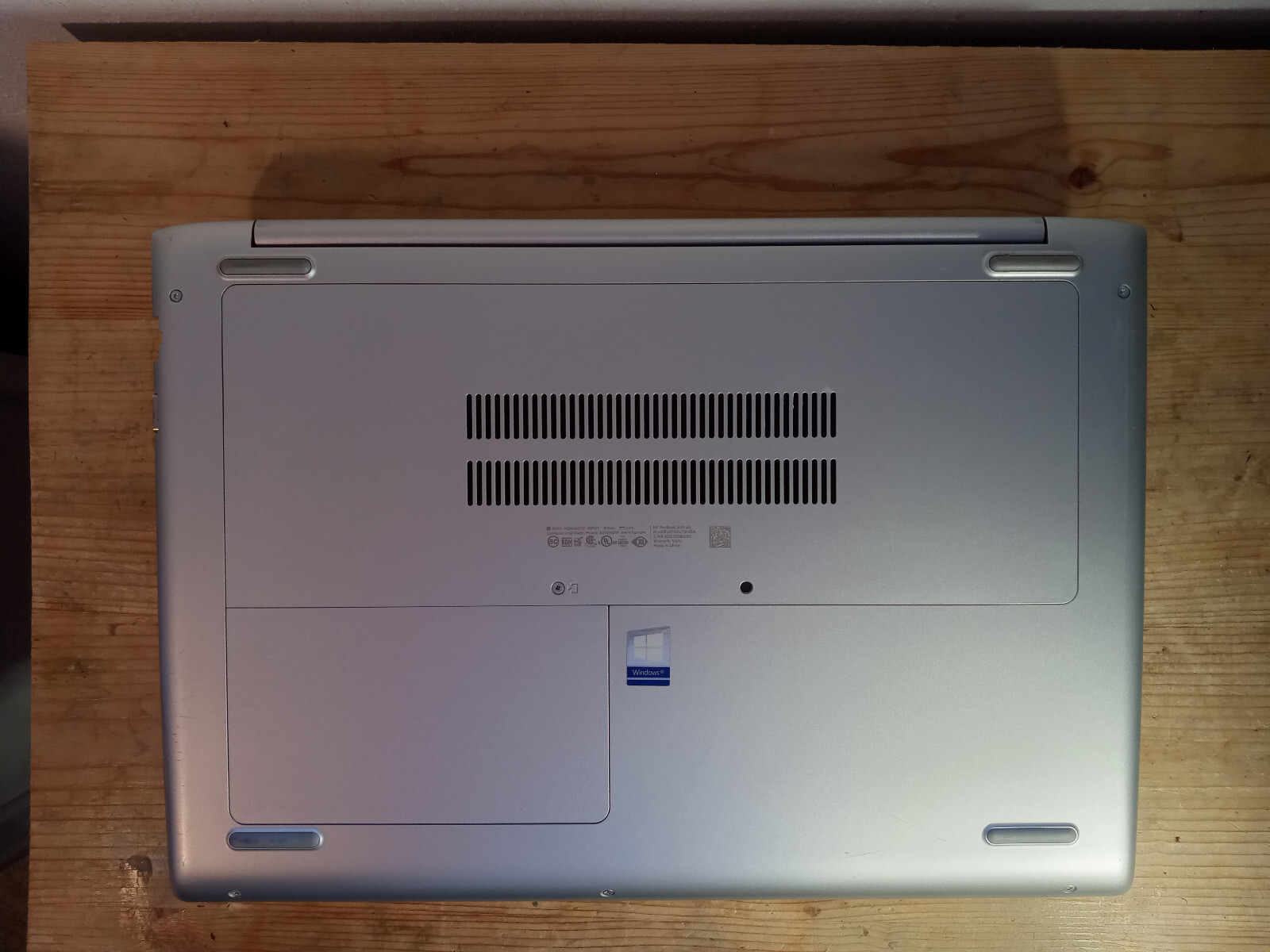 HP Probook 450 G5 i5 8250U 1.6 GHz, 16 GB RAM, 256 GB SSD, Win. 11 Pro.
