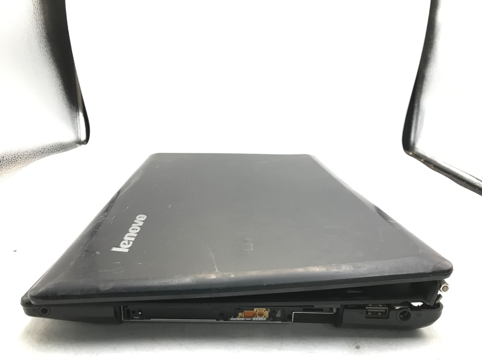 Lenovo G580 Intel Core i3 3rd Gen. 15″ Laptop-BOOTS/BAD DISPLAY & HINGE-MZ