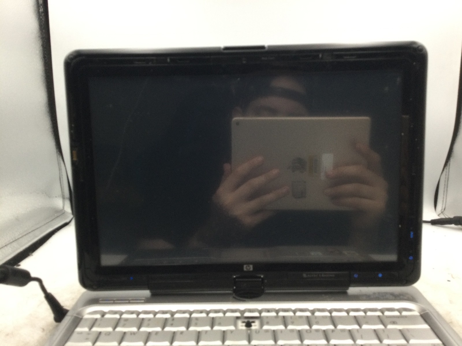 HP PAVILION TX2500 – FOR PARTS – AMD TURION X2 – 4GB RAM – READ DESCRIPTION – BB