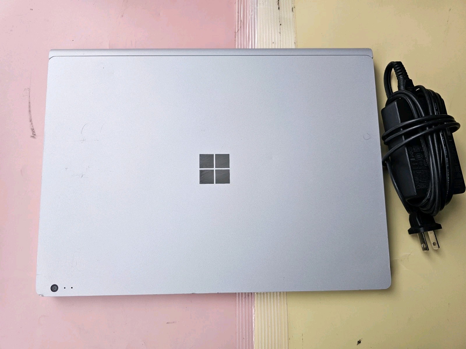 Microsoft Surface 1703 Core i7-6600U 16GB RAM 512GB SSD NVIDIA BACKLIT 3000×2000