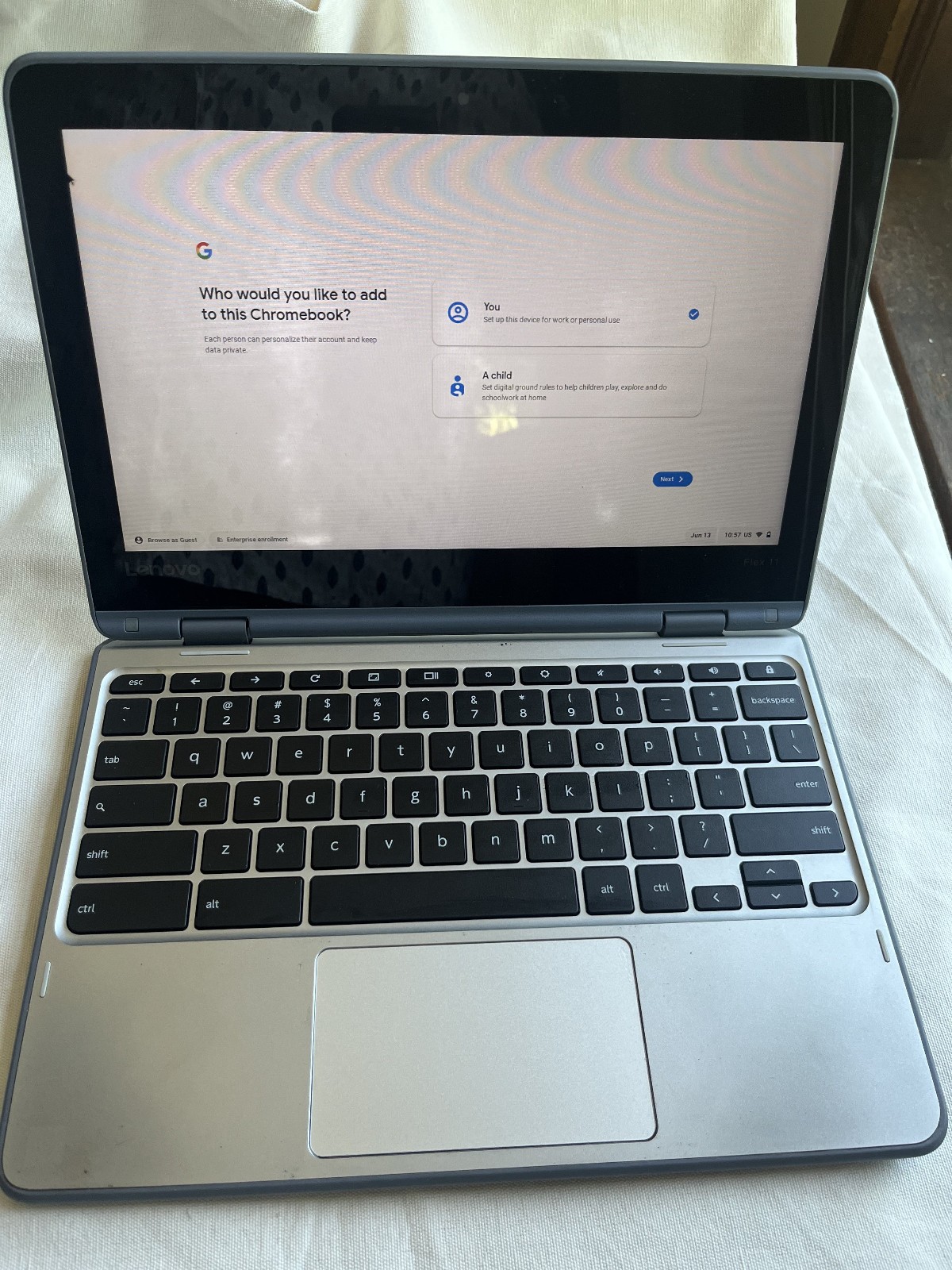 Lenovo Flex 11 ZA27 Chromebook 2-in-1 Laptop/Tablet