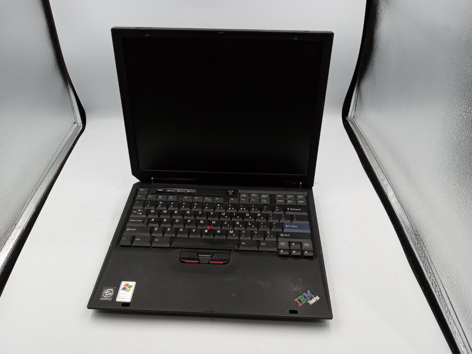 IBM ThinkPad R31 2656-LU2 Laptop Intel Pentium III 1.13GHz – PARTS / REPAIR -RR