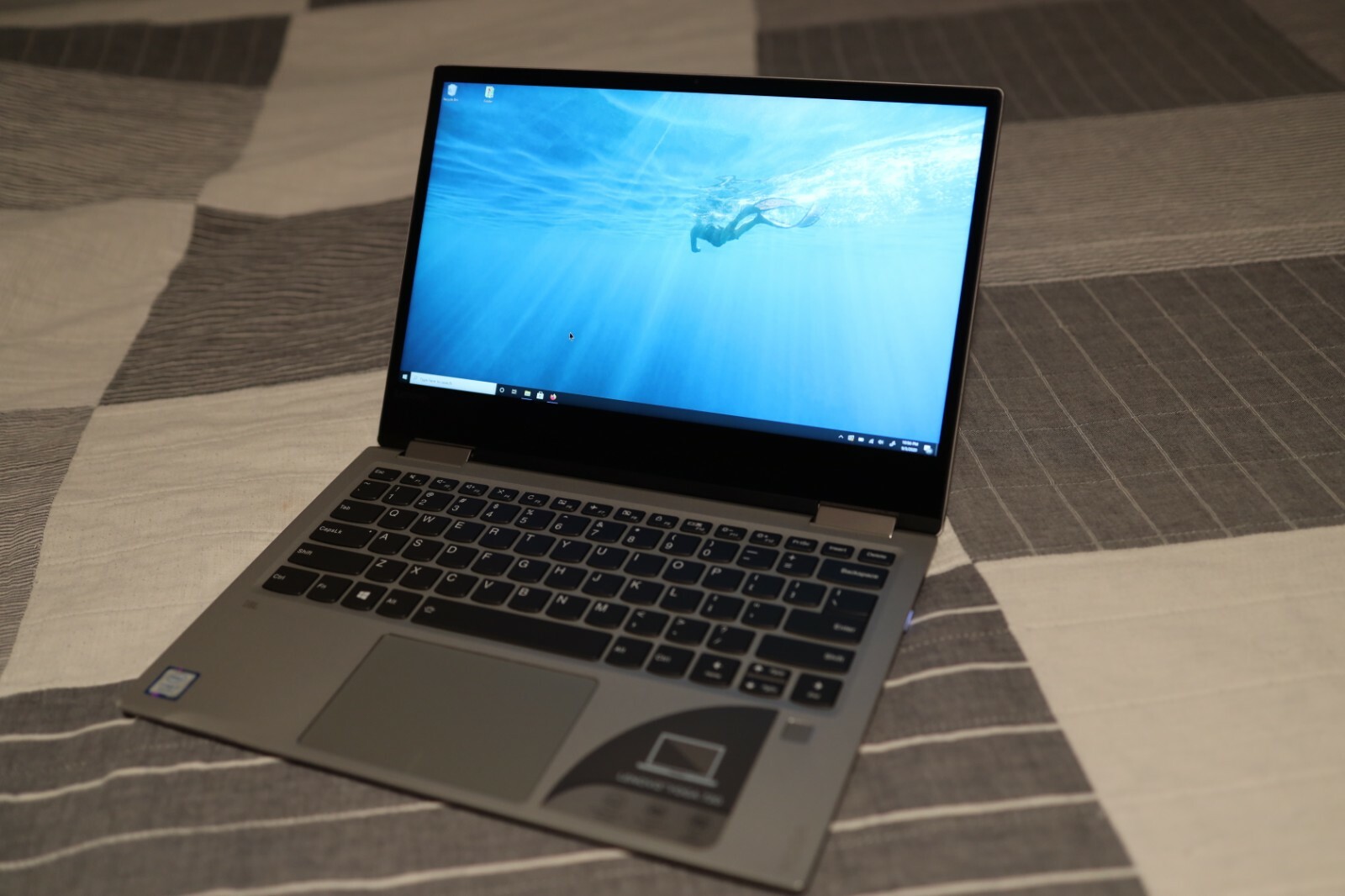 1TB SSD 4K 2-in-1 Touchscreen Lenovo Yoga 720 13″ i7-8550U 16GB