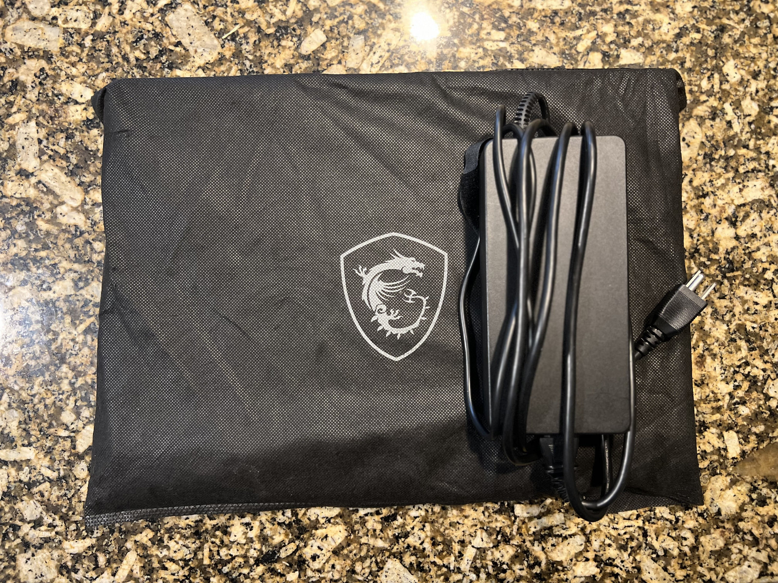 MSI GE76 Raider 17.3″ (1TB SSD, Intel Core i9 11th Gen., 5.00 GHz, 32GB) Gaming