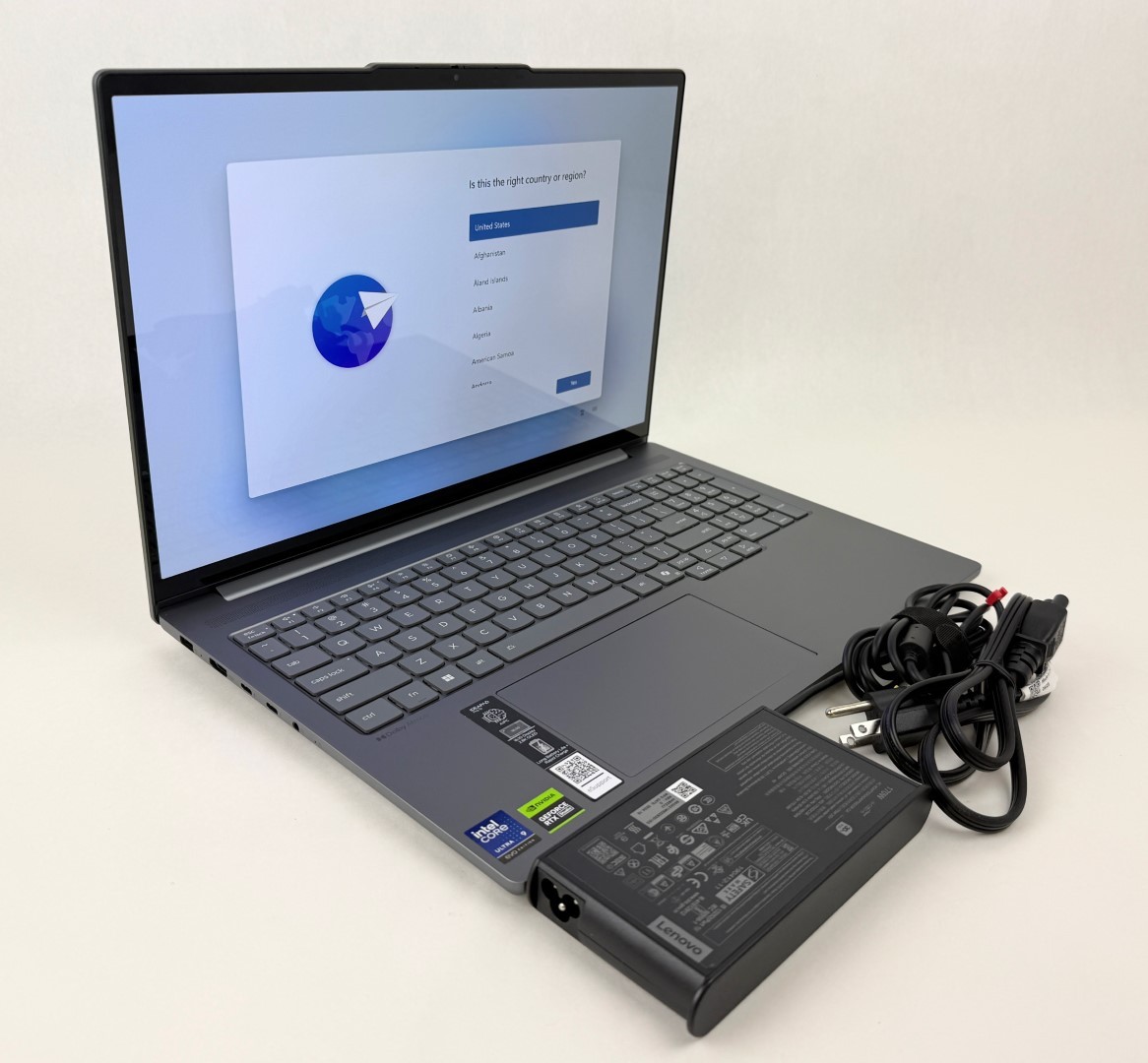 Lenovo IdeaPad Pro 5 16IAH10 16″ 2.8K Touch Ultra 9 285H 32GB 1TB RTX 5050 W11H