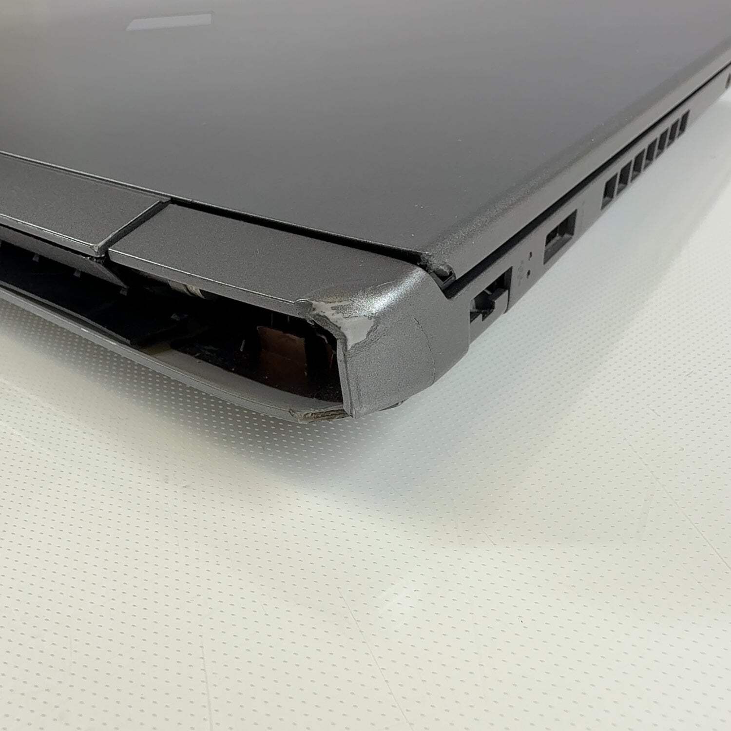 HP Omen 16-AE0073C1 16″ i7-14650HX 2.2GHz 32GB RAM 1TB SSD GeForce RTX 4060