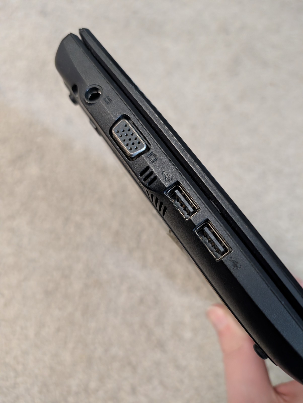 Acer Aspire One D255E Netbook Intel Atom Windows 7 Starter 10.1″ Black Webcam