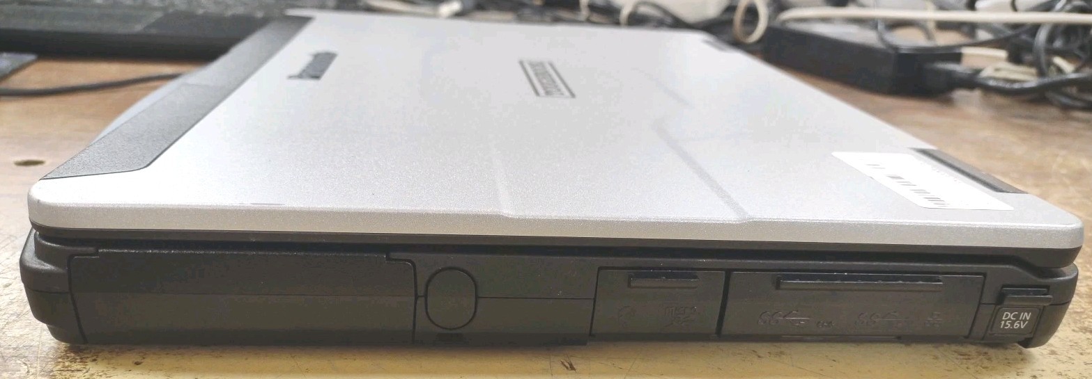 Panasonic ToughBook FZ-55 W/ i5-8365U, 16GB RAM, NO HDD OR HDD COVER. NON TOUCH