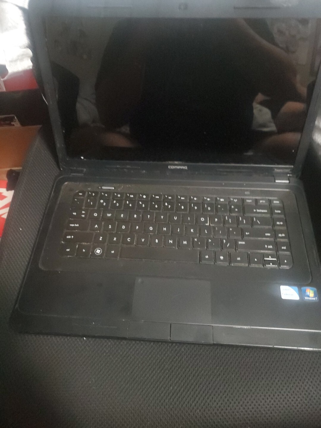 Compaq Presario CQ57 Laptop AMD E300 8GB DDR3 300gb HDD Windows 7