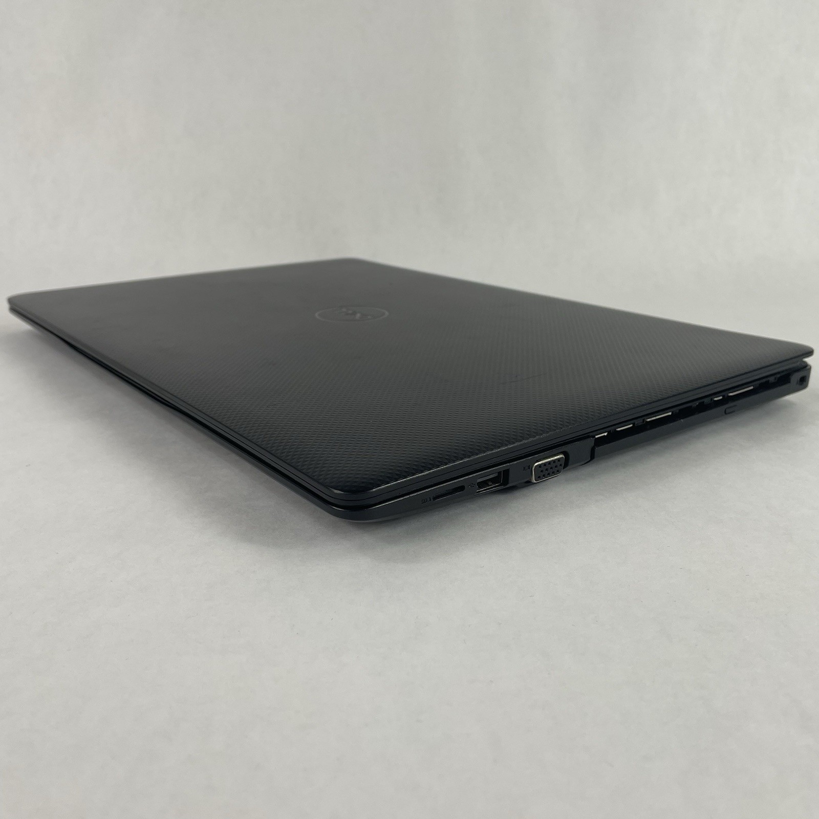 Dell Vostro 3590 15.6″ i5-10210U 1.60 GHz 8 GB RAM No SSD No OS No Battery