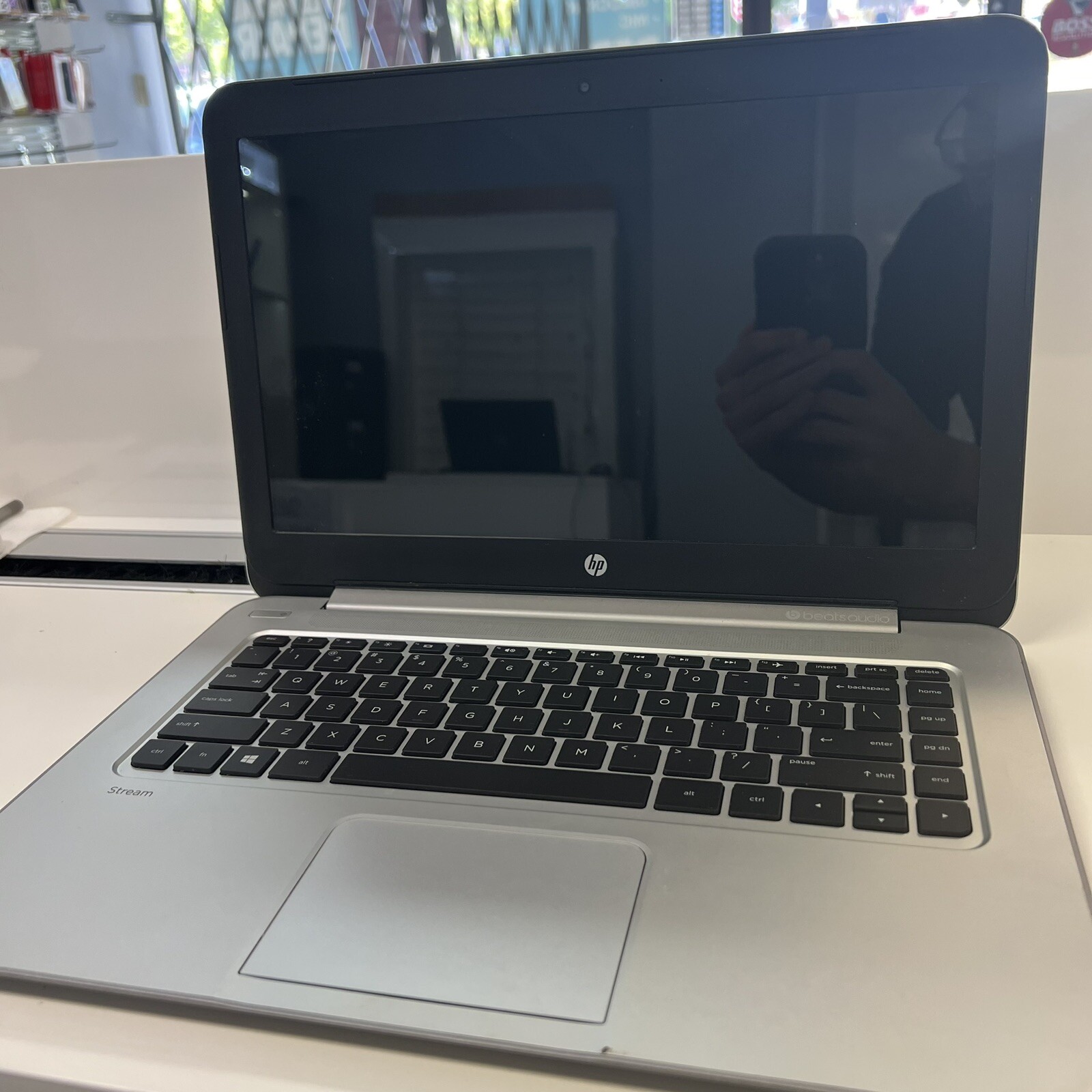 HP 14-Z010NR
