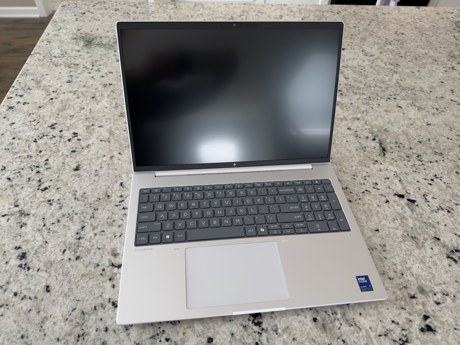 HP EliteBook 8 G1i 16″ AI Ultra 7 268V 32GB 1TB SSD Nearly New 4Yr Care Pack ADP
