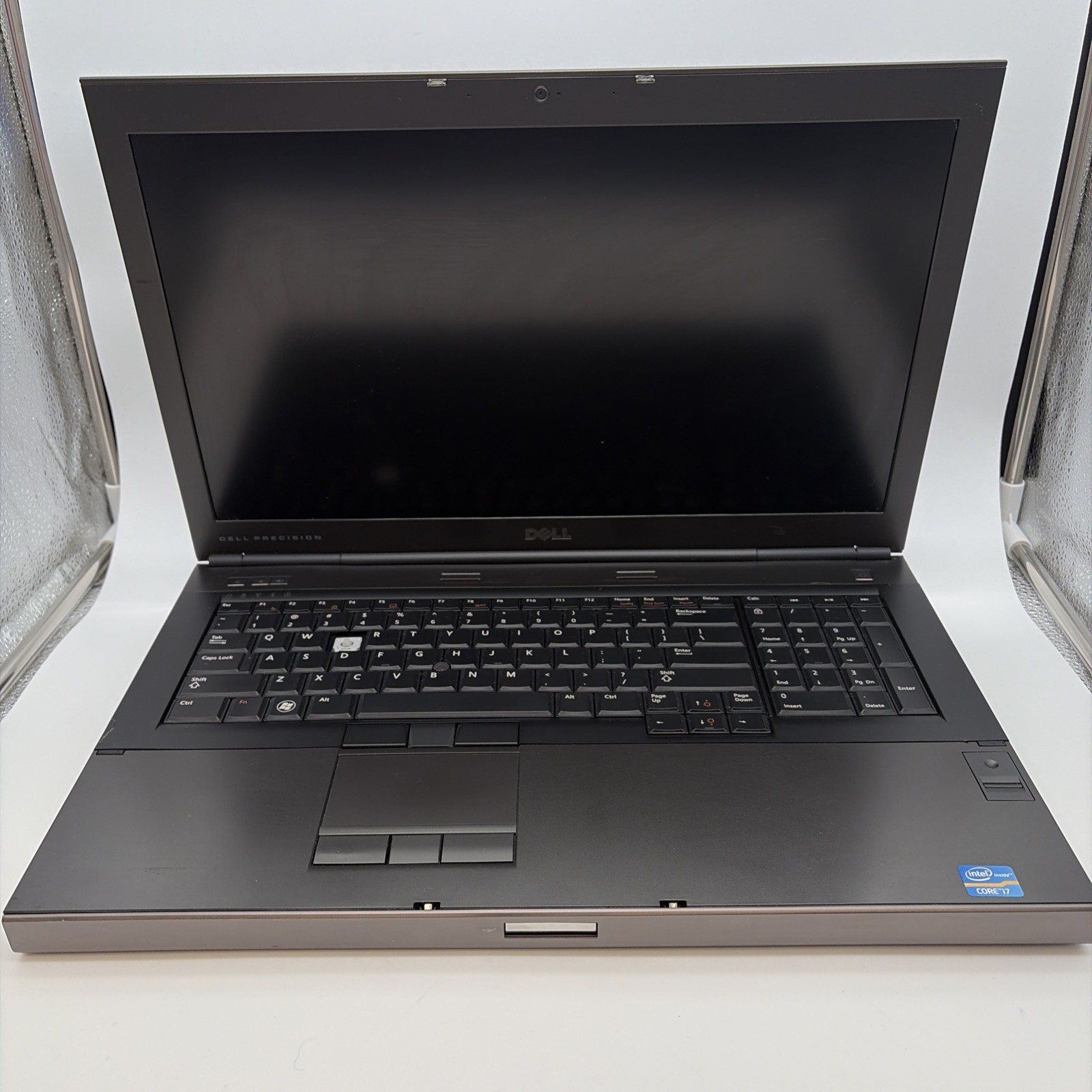 Dell Precision M6600 17″ i7-2720QM CPU @2.2GHz RAM 16GB SSD 256GB L115
