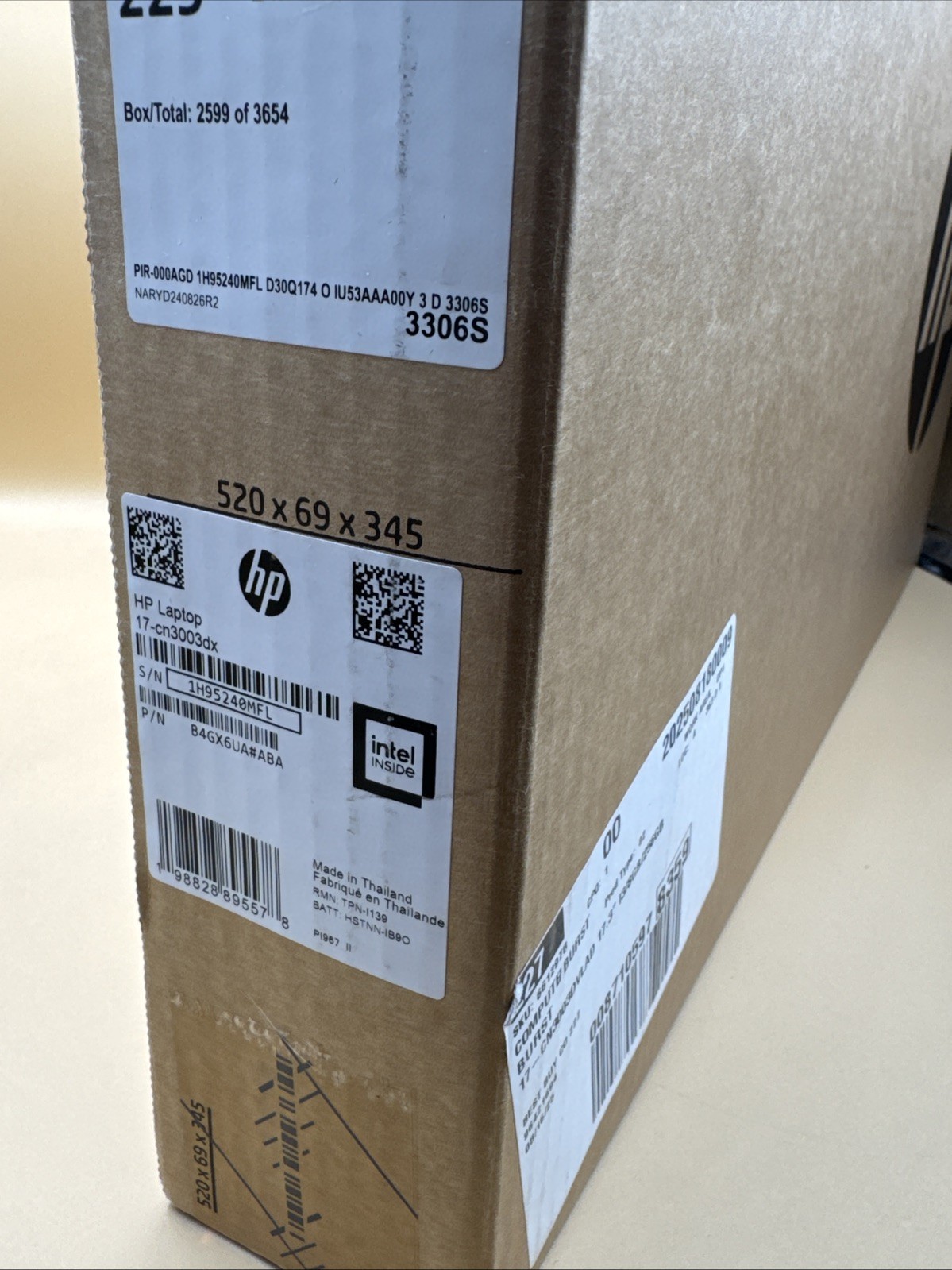 Laptop HP 17-CN3003DX (Intel Core i3-N305 Processor, Windows 11, 8GB DDR4 RAM)