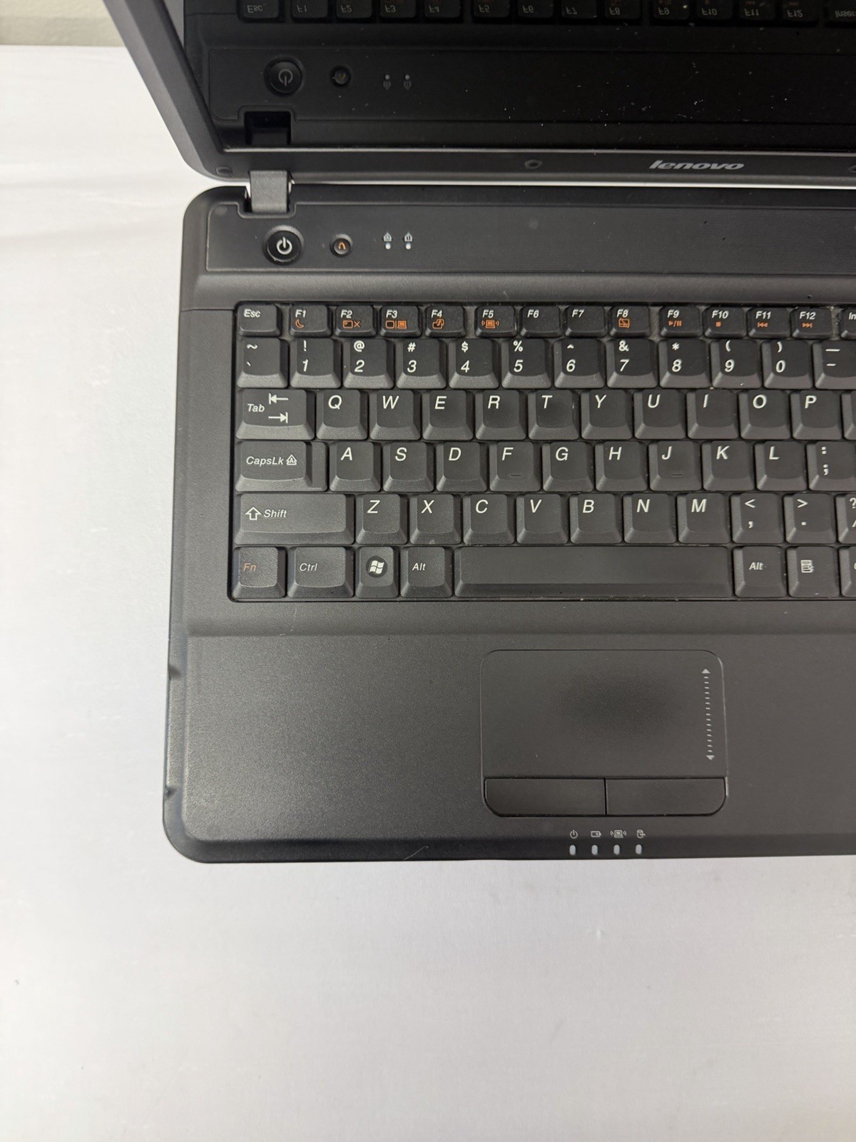 Lenovo 6550 Laptop – Good Screen – Intel Duo T6600 – Read Des