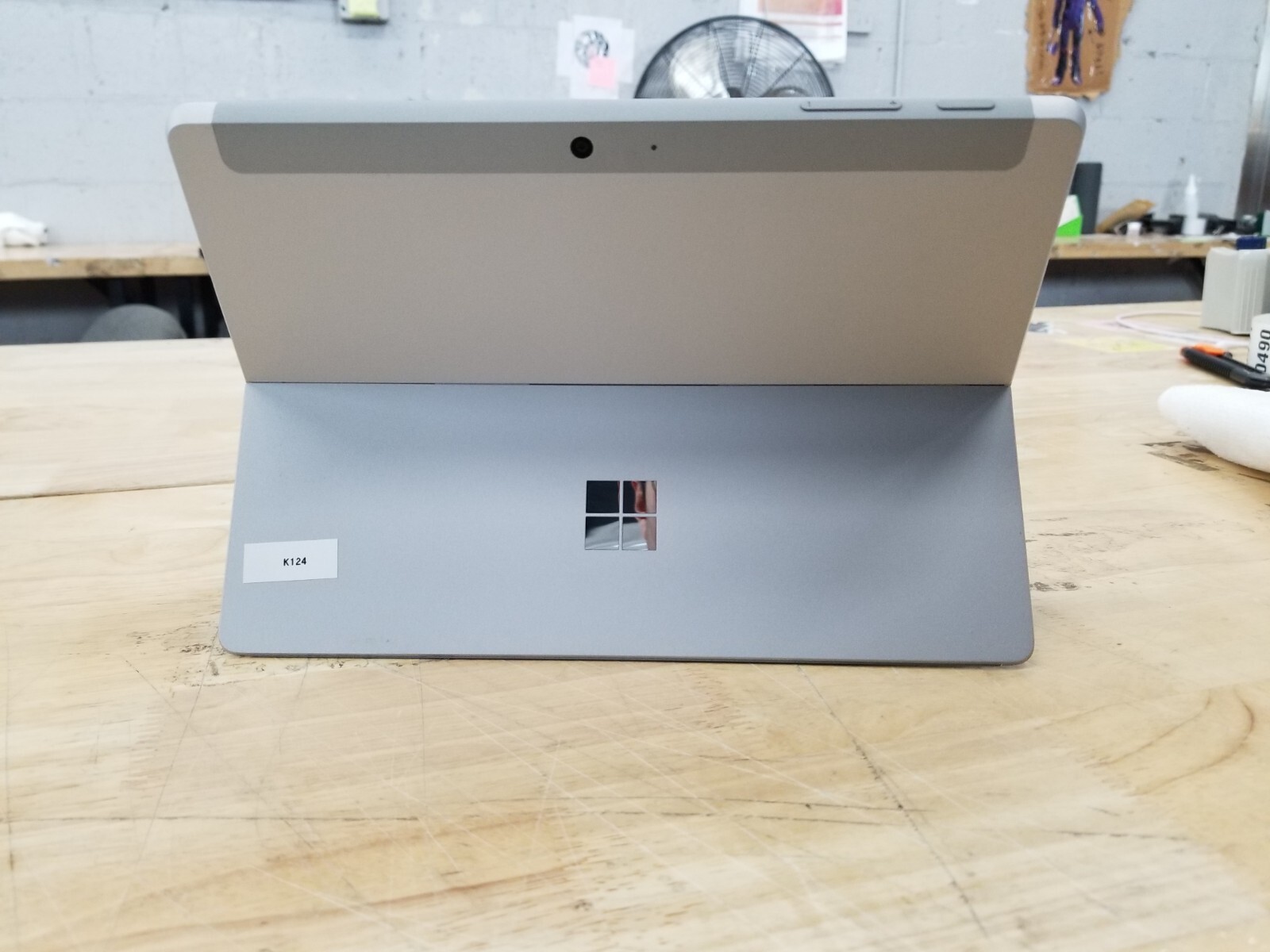 Microsoft Surface Go 2 10.5″ Touch 4GB 64GB SSD Platinum