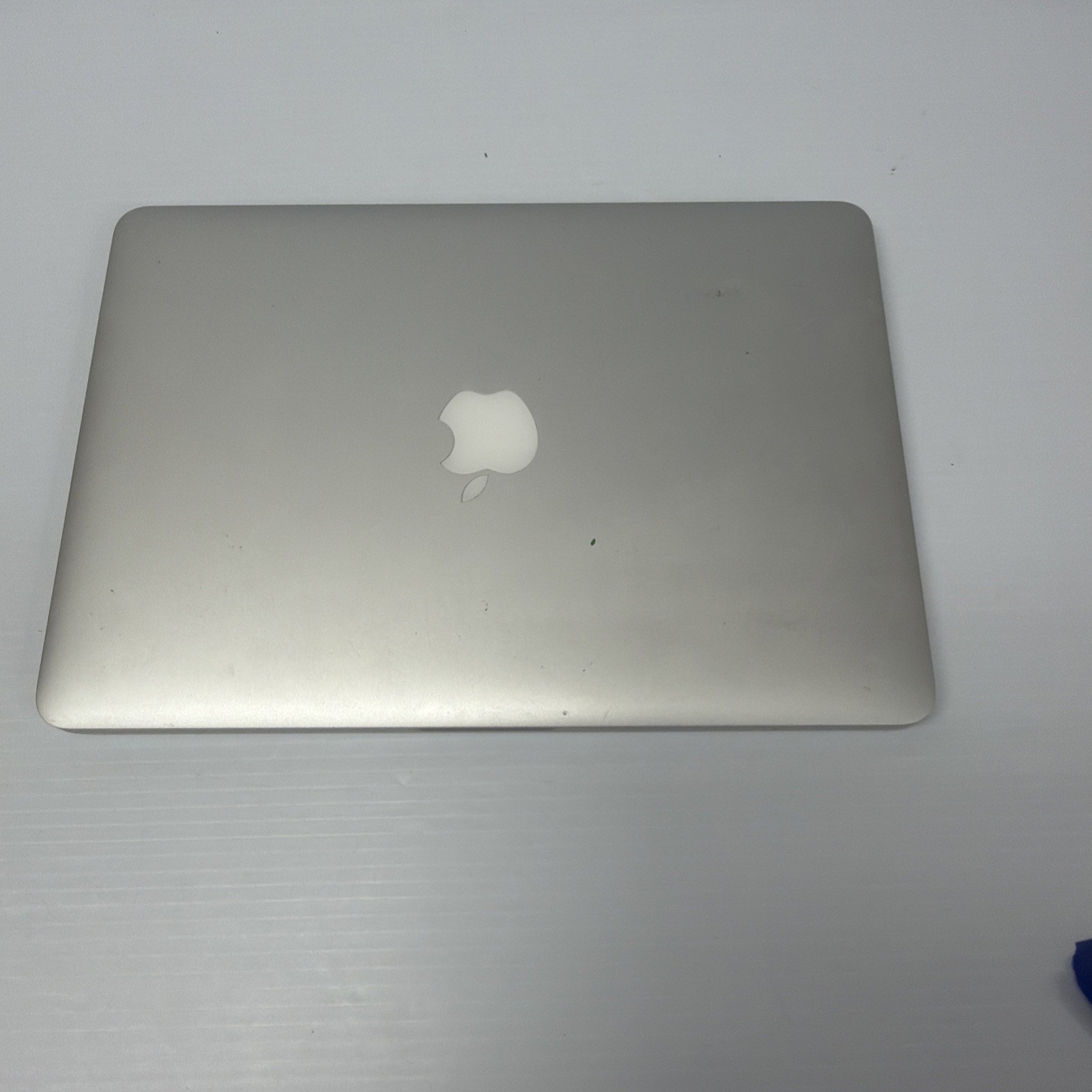 MacBook Pro 13″ A1502 EMC 2678 For Parts/Repair No SSD No Power