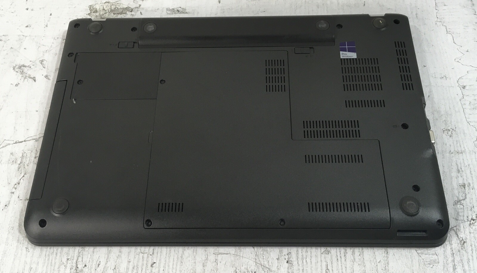 FOR PARTS Lenovo Thinkpad E560 15.5″ Intel Core I7 NO HDD READ DESCRIPTION