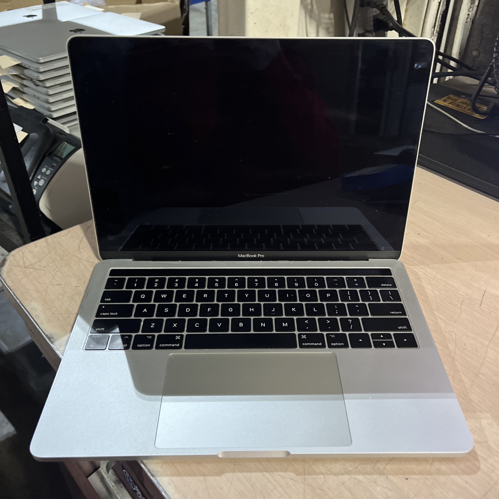 APPLE MACBOOK PRO 13″ TOUCH/MID-2017 CORE I5-7267U 3.1GHZ 8GB RAM 256SSD ,