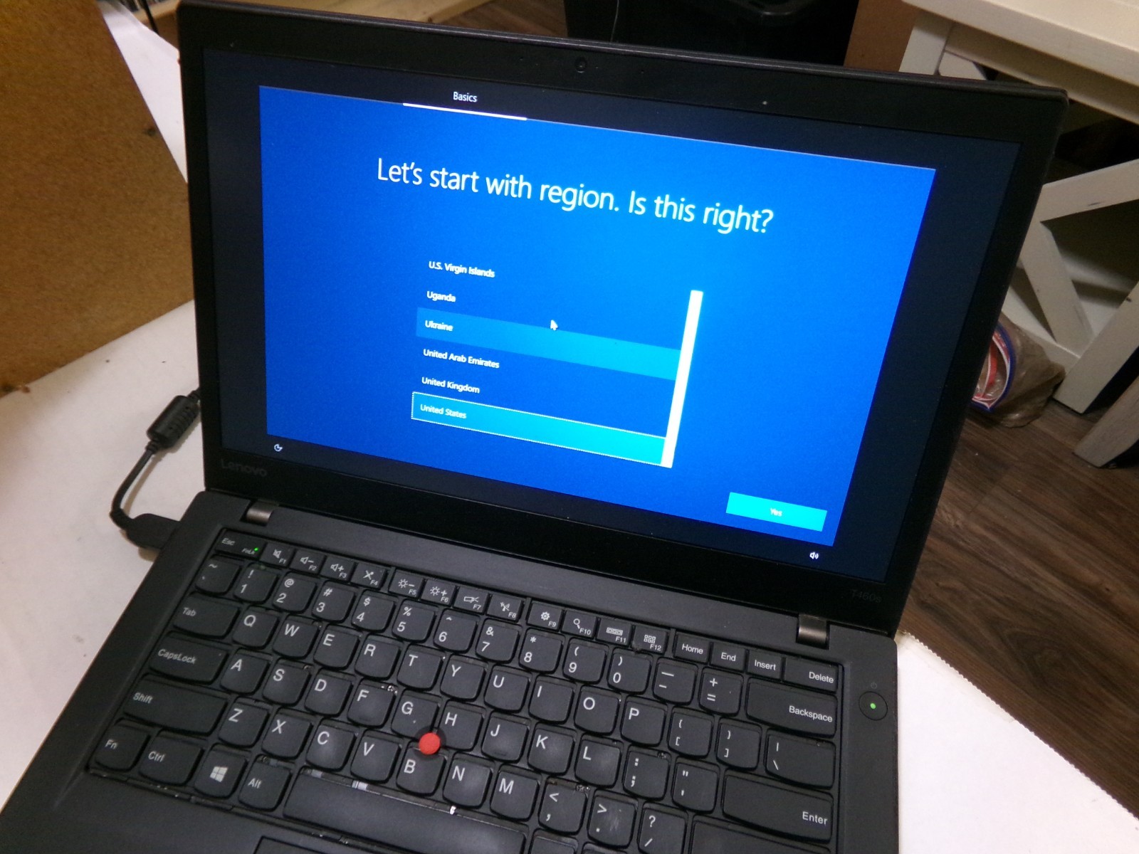 Lenovo ThinkPad T460s, i5-6200U, 8 GB, 14″ FHD, Charger, AC Adapter, 256SSD