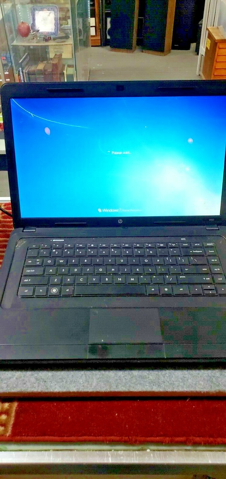 USED HP Pavilion 2000-329WM 15.6in. 320GB, AMD Fusion, 1.6GHz, 3GB FC17-3-G468