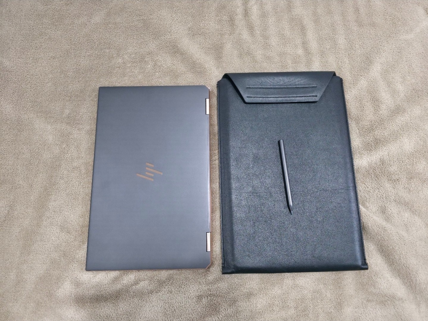 HP Spectre x360 15-eb0043dx 15.6″ 4K Touch – Mint Condition – With Pen & Case