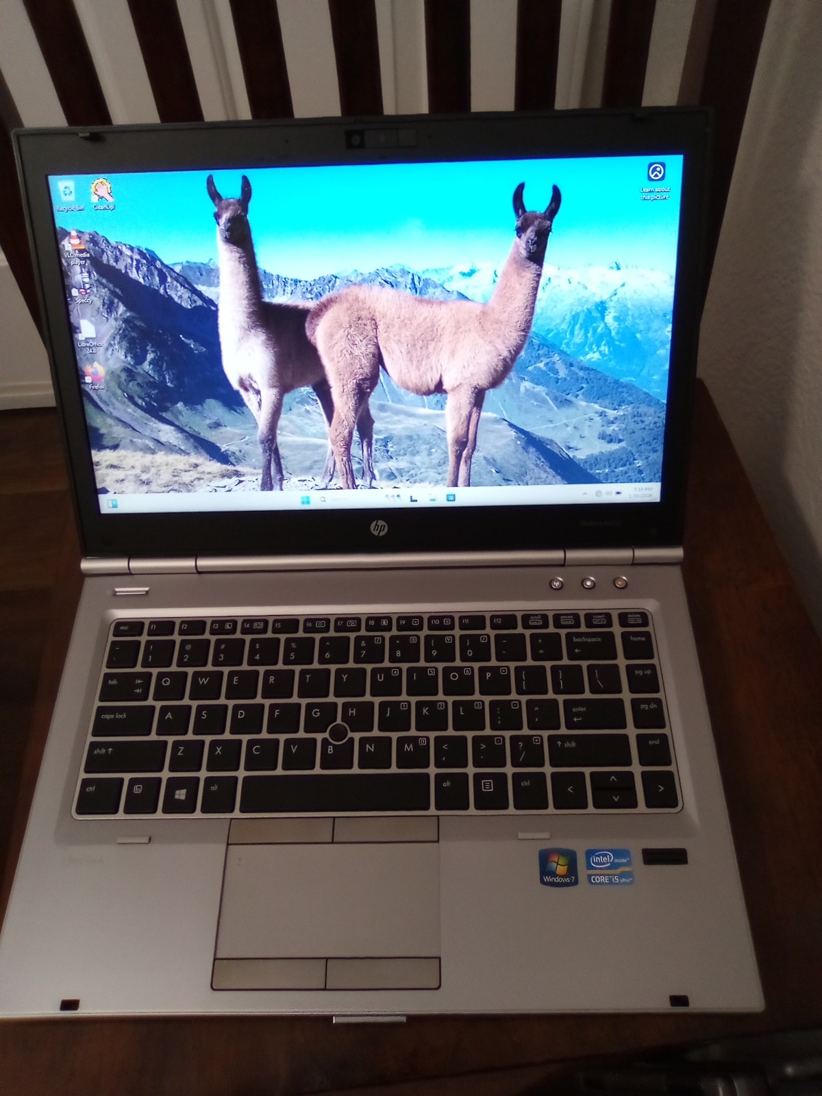 HP EliteBook 8470P [Core i5 3rd Gen] [4 GB DDR3] [240 GB SSD] [AMD 7570M 1GB]
