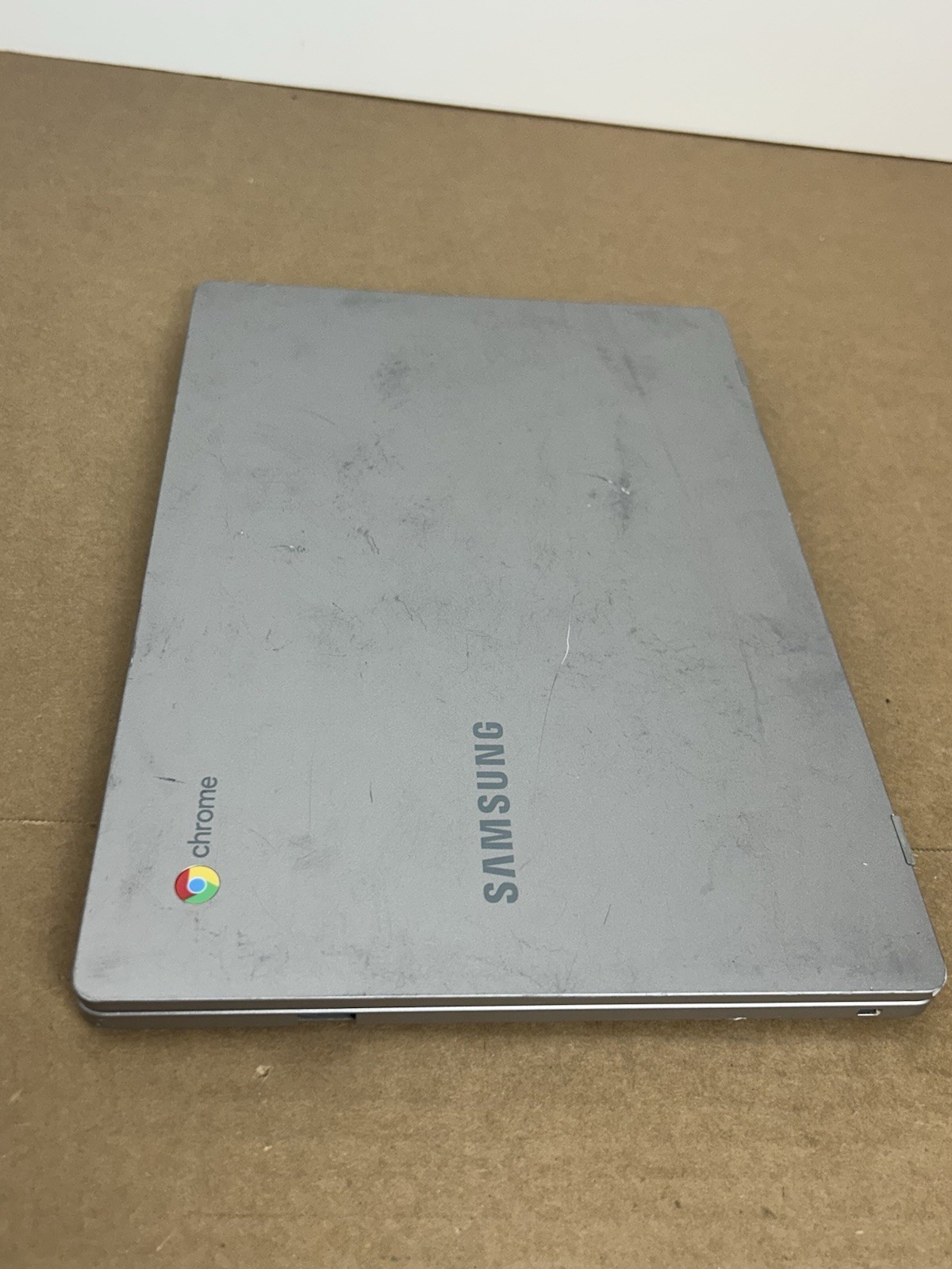 SAMSUNG XE310XBA Chromebook 4 11.6″ , NO Power Cable(Poor Surface)