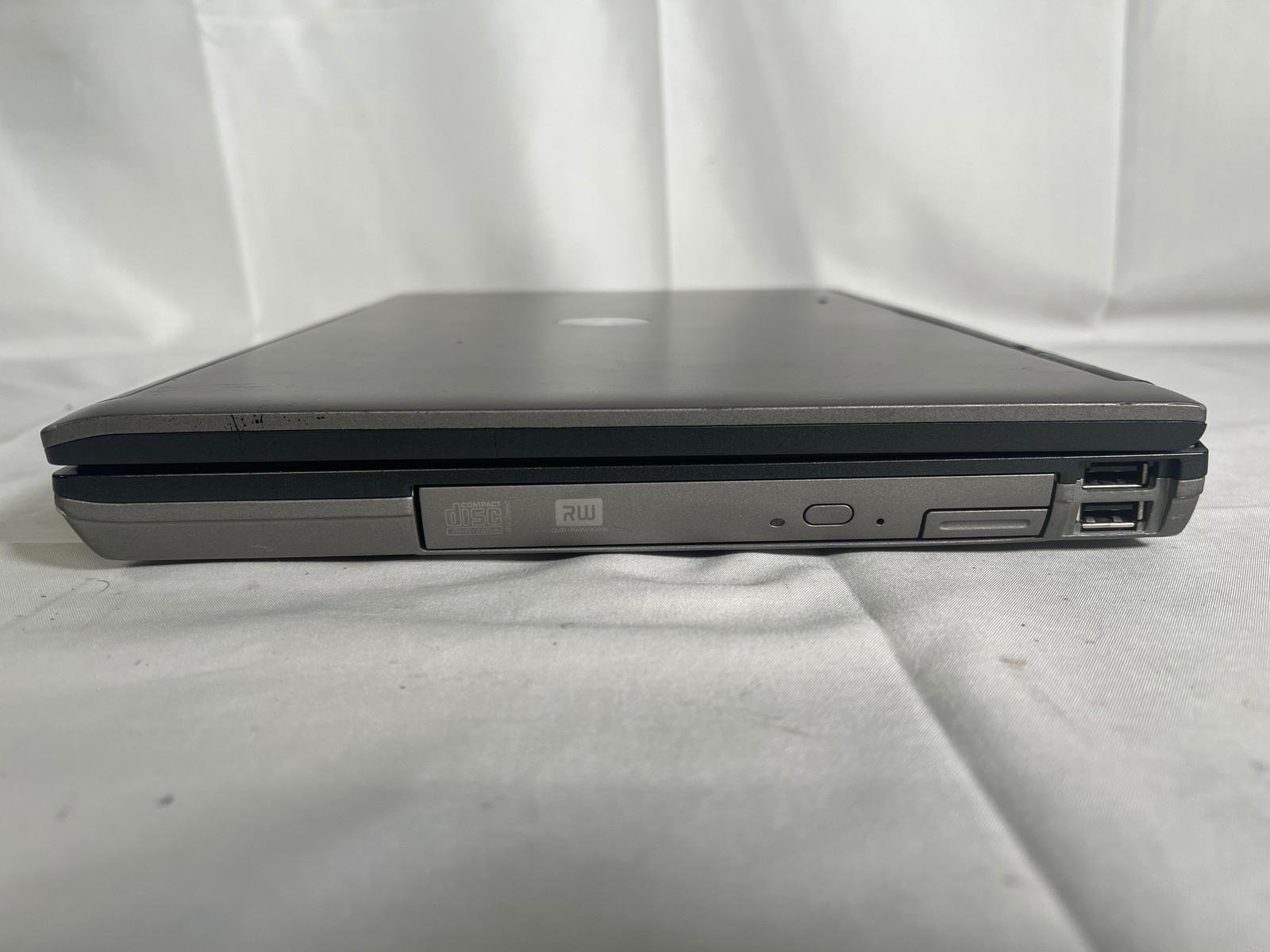 Dell Latitude D630 Win XP Core 2 Duo T7250 2GHz 3 GB 500 GB 14.1″ rs232