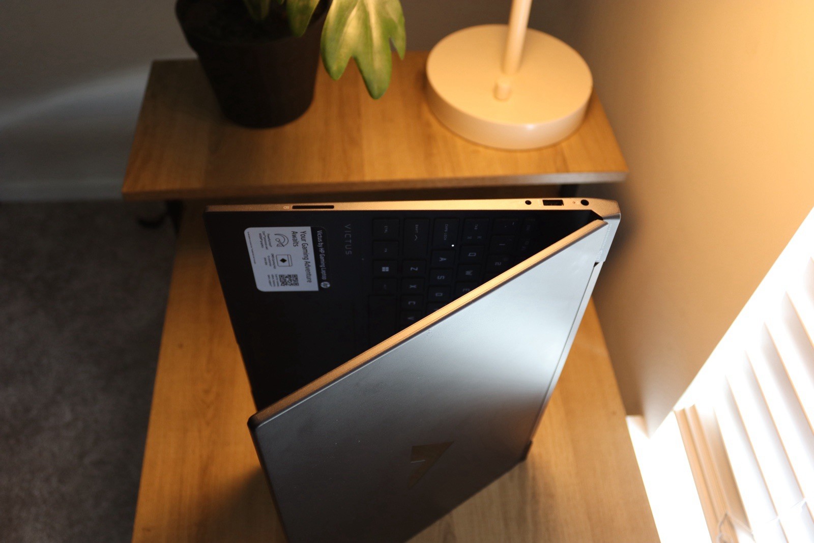 HP Victus Gaming Laptop RTX 4050 32GB RAM 2TB SSD 144Hz
