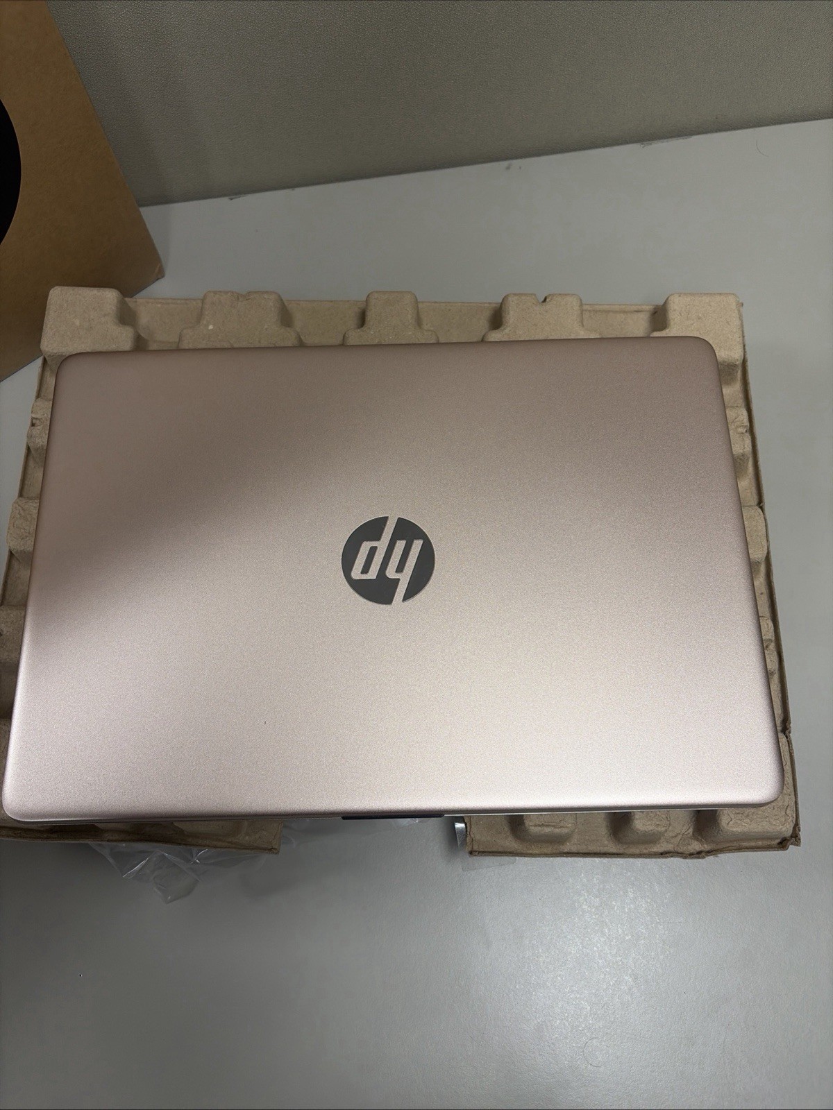 HP – 14 Laptop Intel N150 Processor 4GB Memory 128GB UFS Pale Rose Gold (Used)