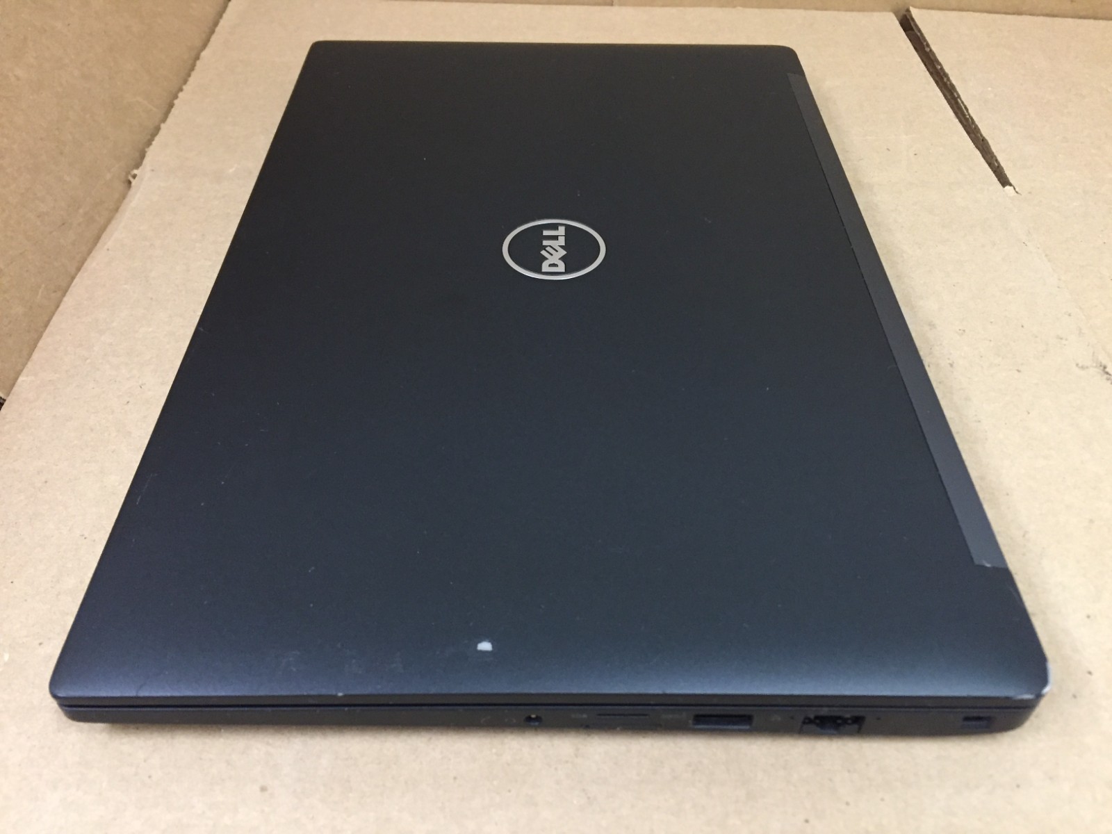Dell Latitude 7480 14″ FHD Laptop i7-7600U 2.8GHz 8GB RAM 256GB SSD w/AC