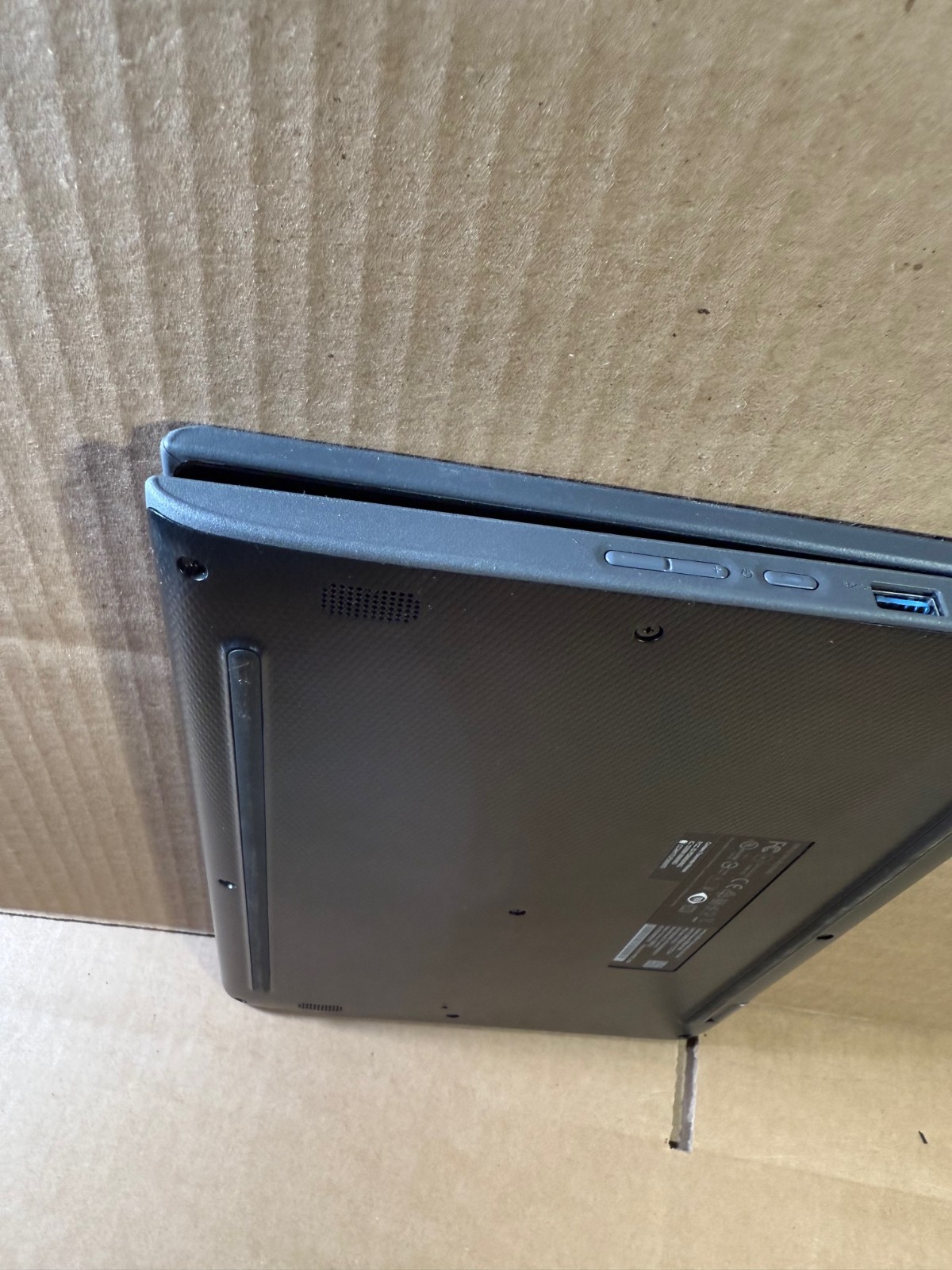 Lenovo 300e Chromebook Intel Celeron 1.8GB SSD 4GB RAM (No Charger Included) #AW