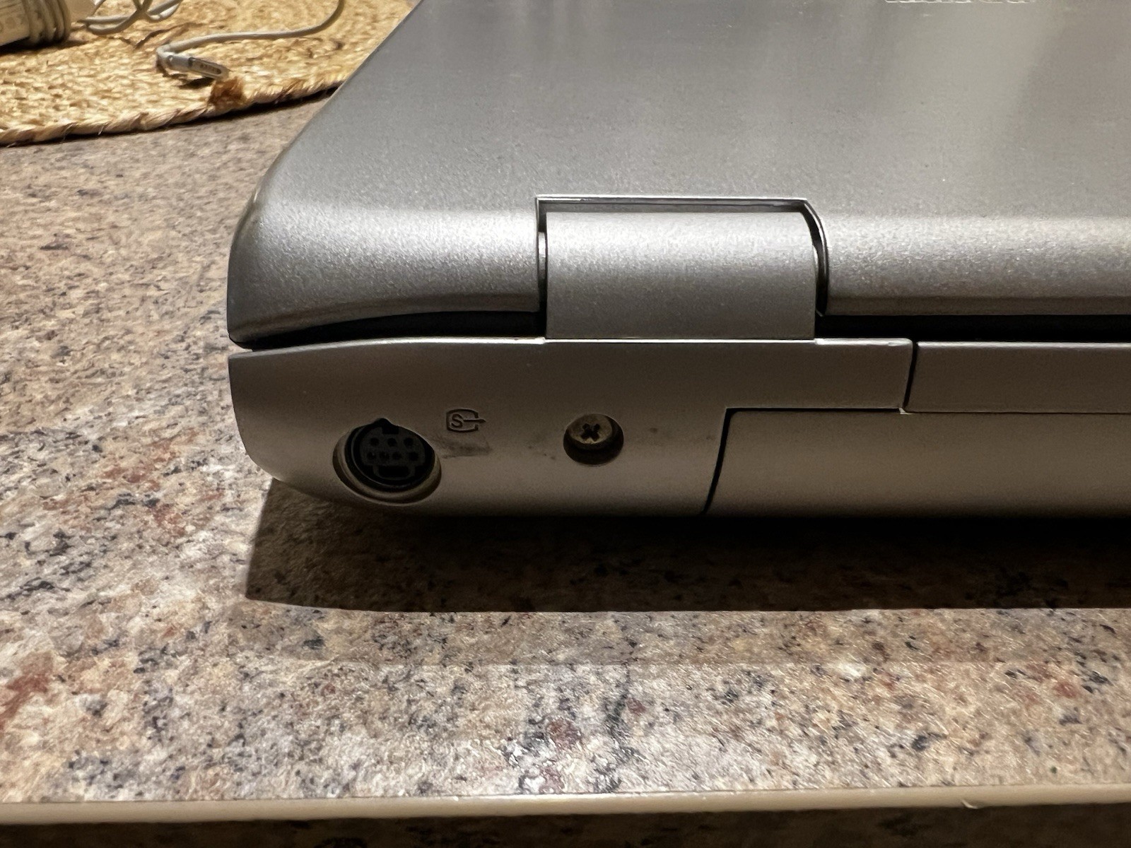 Lenovo 3000 N200 0769 ECG Laptop Intel® Pentium®“ T2390 2GB RAM 250GB HDD