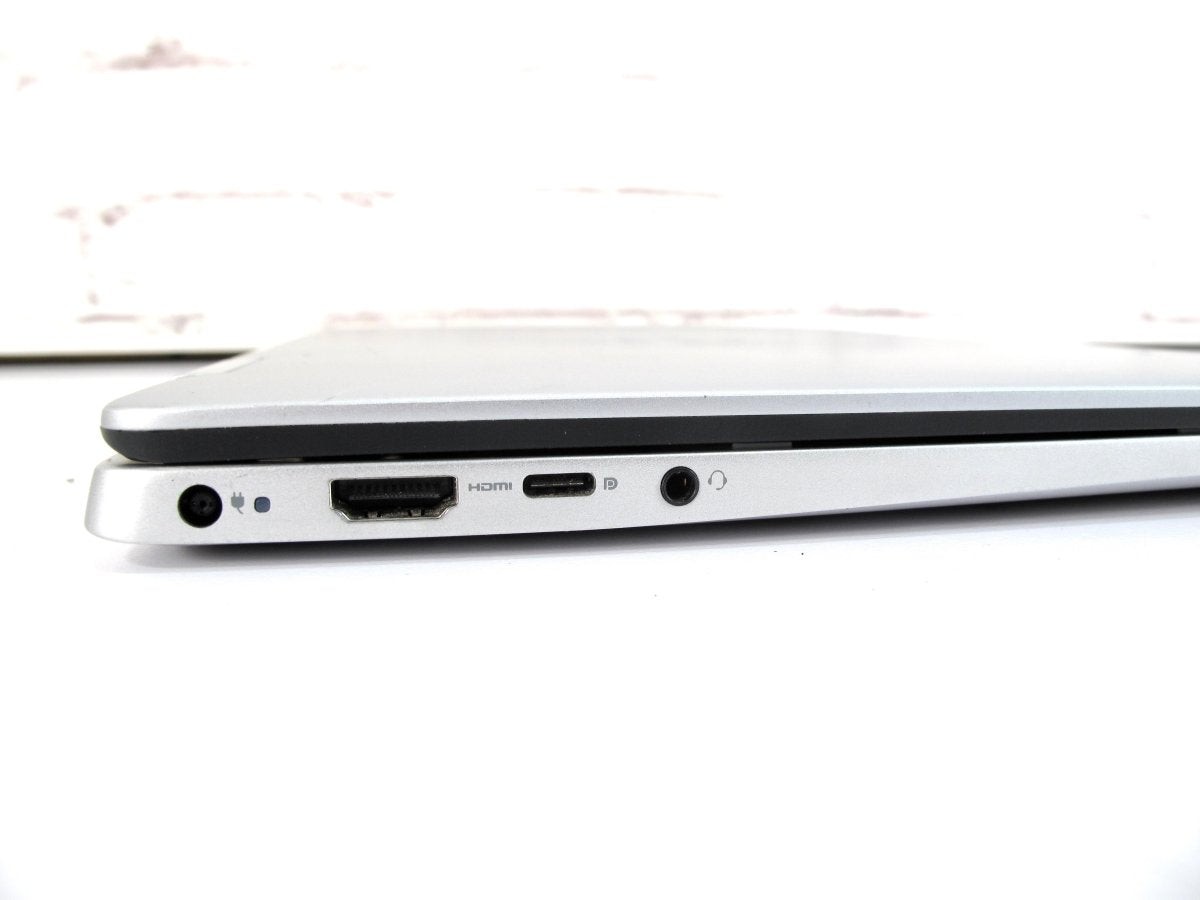 Dell Inspiron 7586 i5-8265U 1.60GHz 8GB 256 SSD Win 10 Computer + Tablet