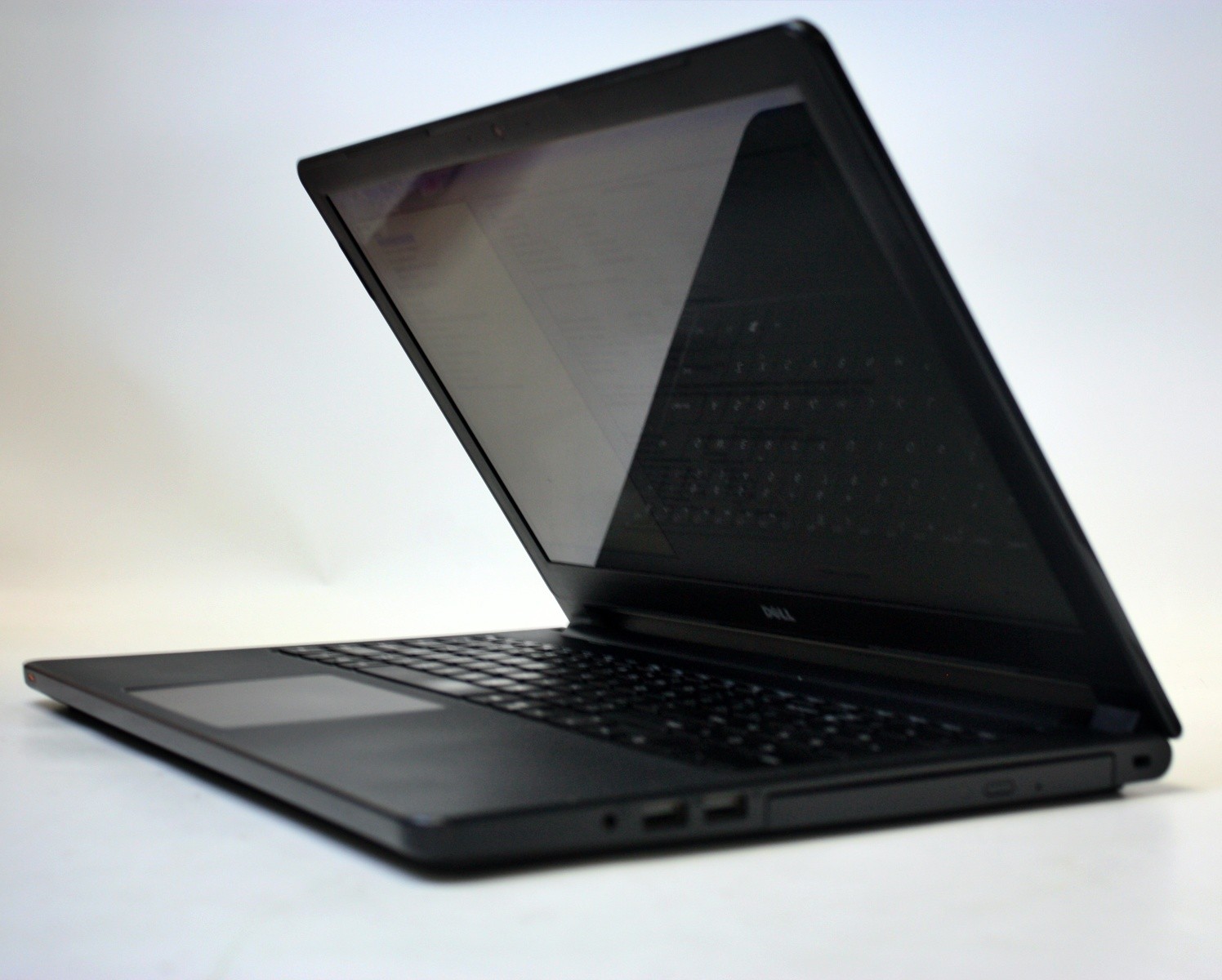 Dell Inspiron 5566 I3-7100U 8GB Ram 15.6″ HD Display