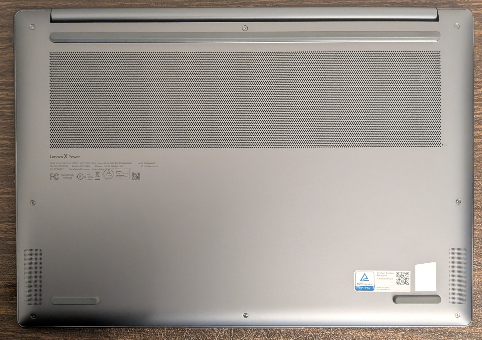 Lenovo Yoga Pro 9i 16″ 3.2K 165Hz (Core Ultra 9 185H, 32GB/1TB SSD, RTX 4050)