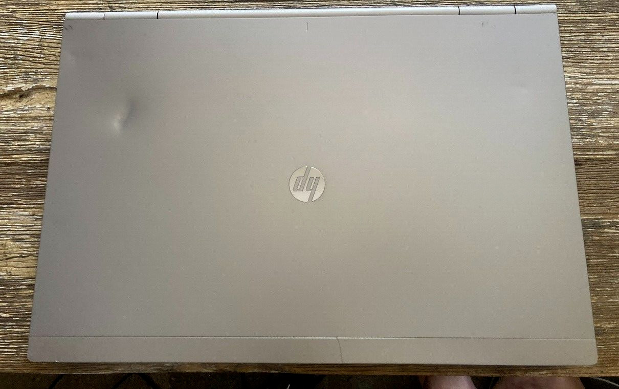 15.6″ HP 65XXB Laptop Vintage Windows XP Pro 32 Bit i5 2.5ghz 4gb 250gb Serial