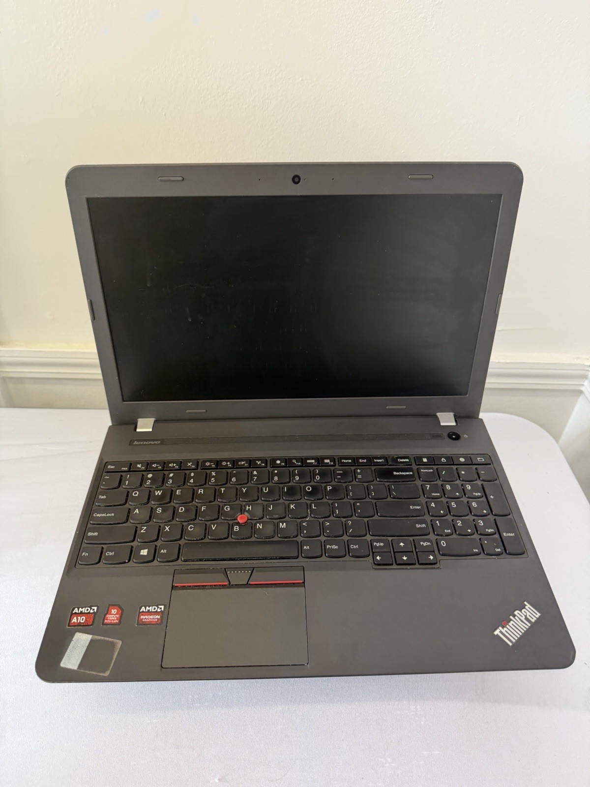 Lenovo Thinkpad E555 Laptop – AMD A10 – Unknown if Screen is Good – Read Des