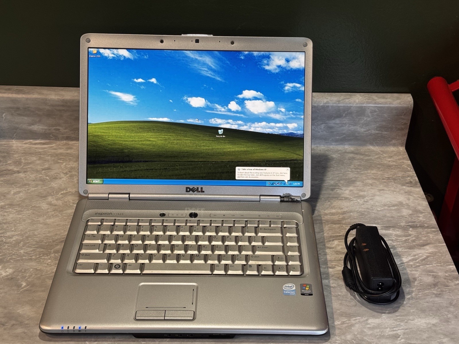 Dell Inspiron 1525 Laptop Intel C2D 2GHz 1.5gb RAM 80gb HDD Windows XP