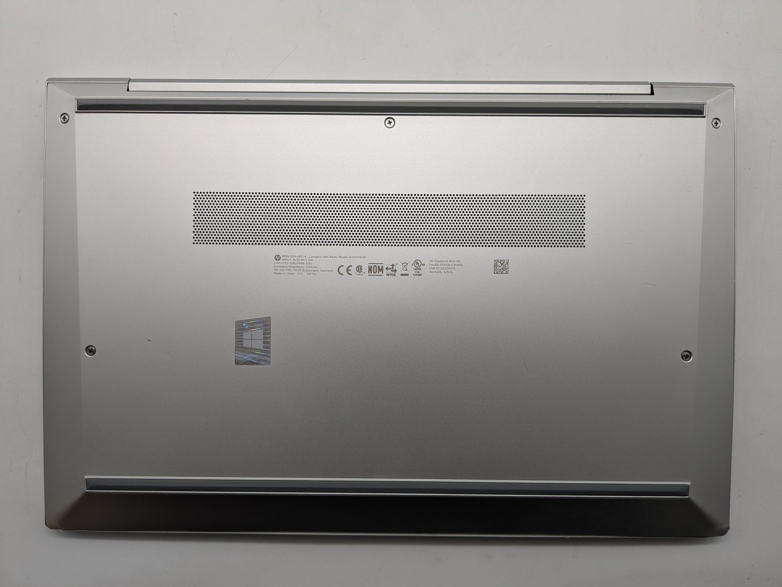 HP EliteBook 840 G8 14″ FHD Touch I5-1145G7 256GB 8GB W11P FP Reader IRCam