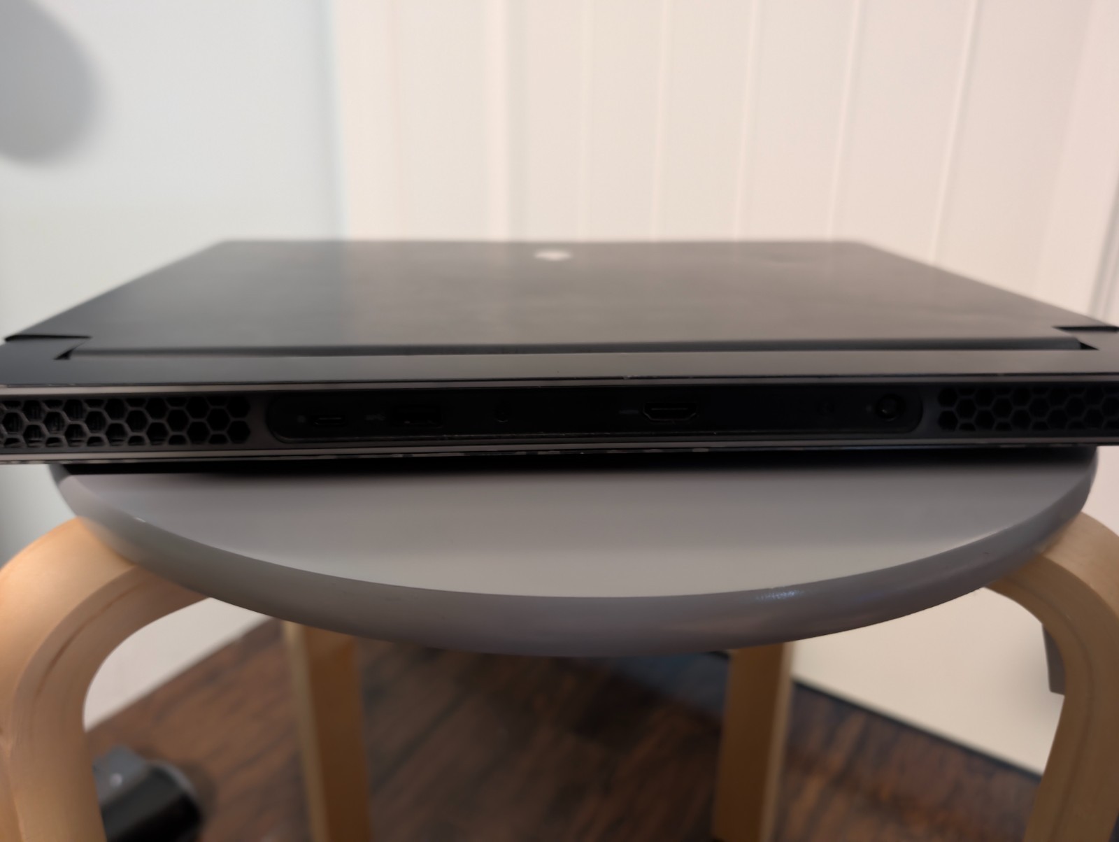 Alienware m15 r5 Ryzen 7 3070 360hz