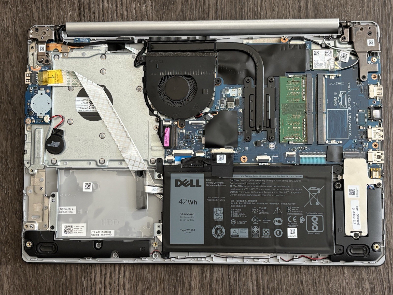 Dell Inspiron 5570 Core i3-8130U, 4GB RAM, 15.6″ Laptop for Parts/Repair
