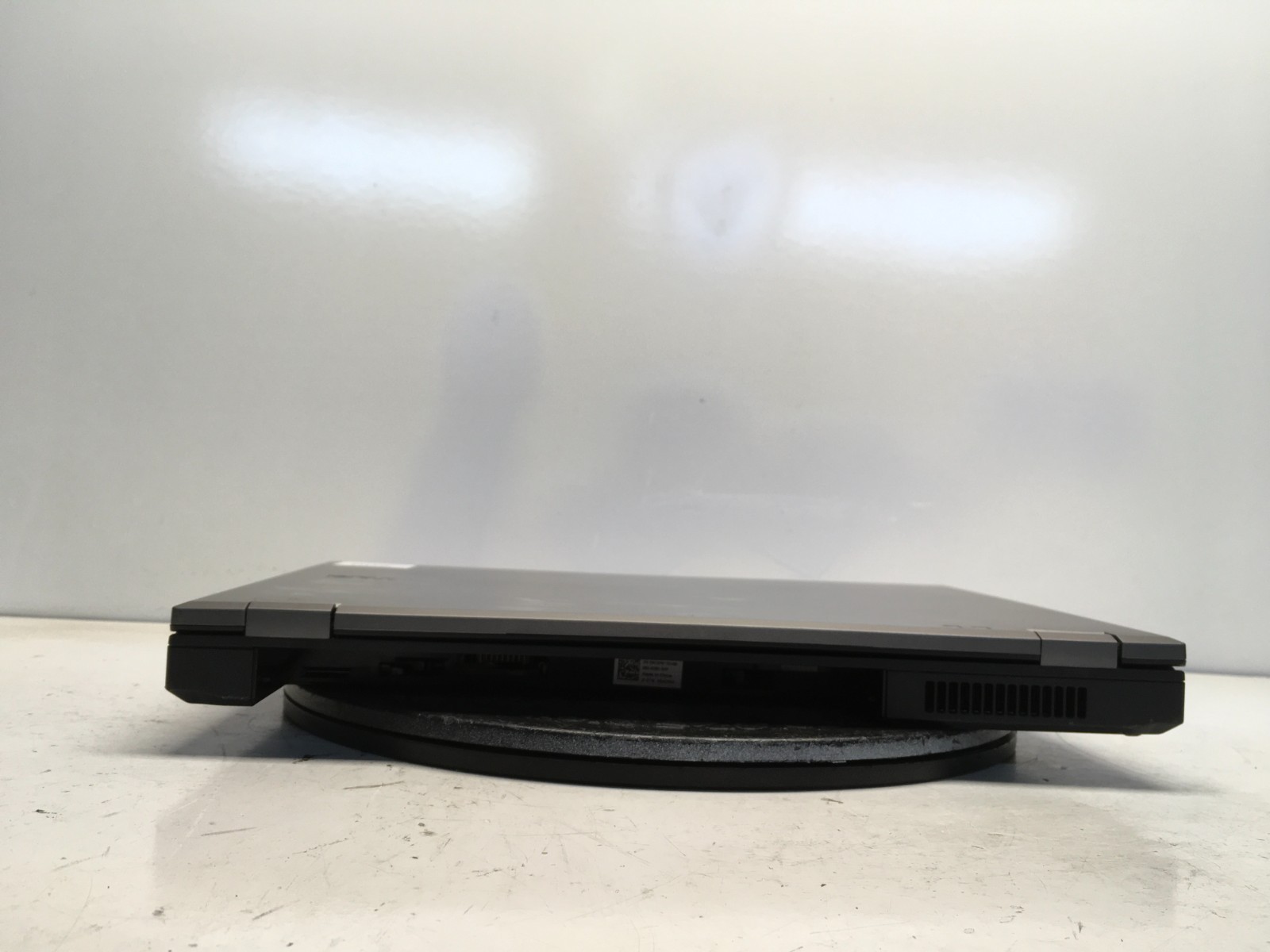 Dell Latitude E5410 Intel i5-M520 2.4GHz 2 GB NO HDD