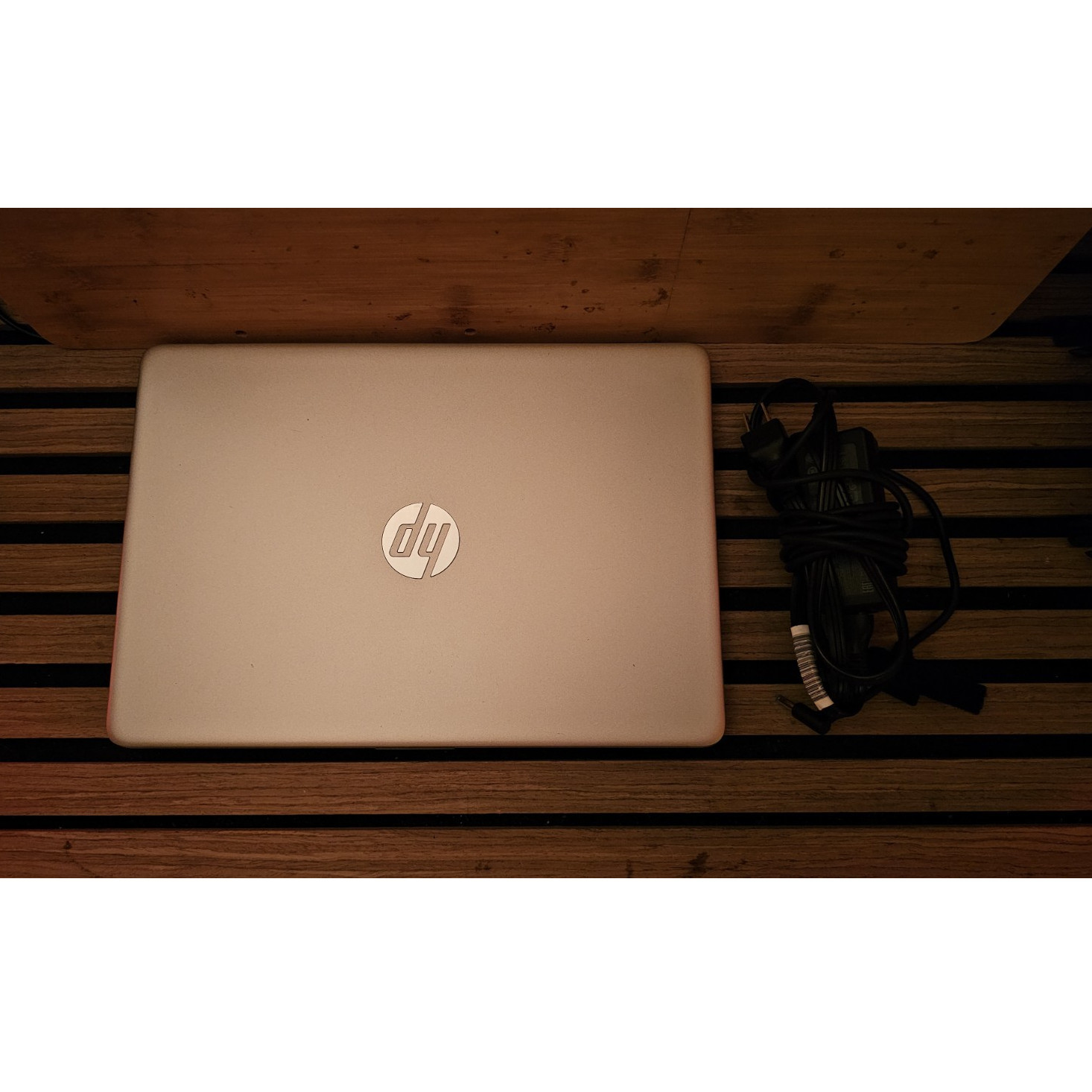 HP 14″ Laptop Intel Core i3 7th Gen SSD Windows 10 Silver w/ Charger