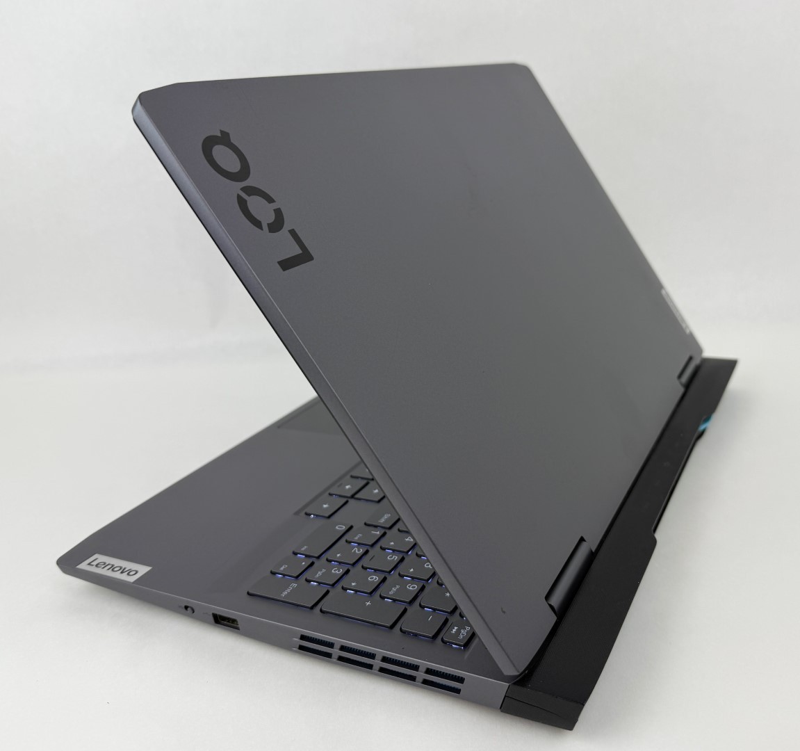 Lenovo LOQ 15IRH8 15.6″ FHD i5-13420H 8GB 1TB RTX 3050 W11H Gaming Laptop U