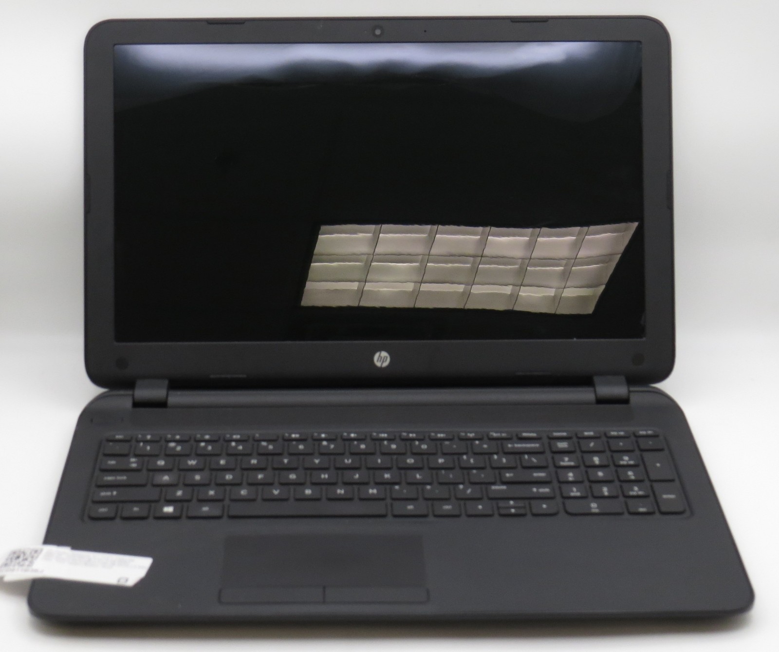 HP Pavilion 15 | A8-7410 @ 2.2GHz | 8GB DDR3 | 256GB SATA SSD | 15.6″ | No OS